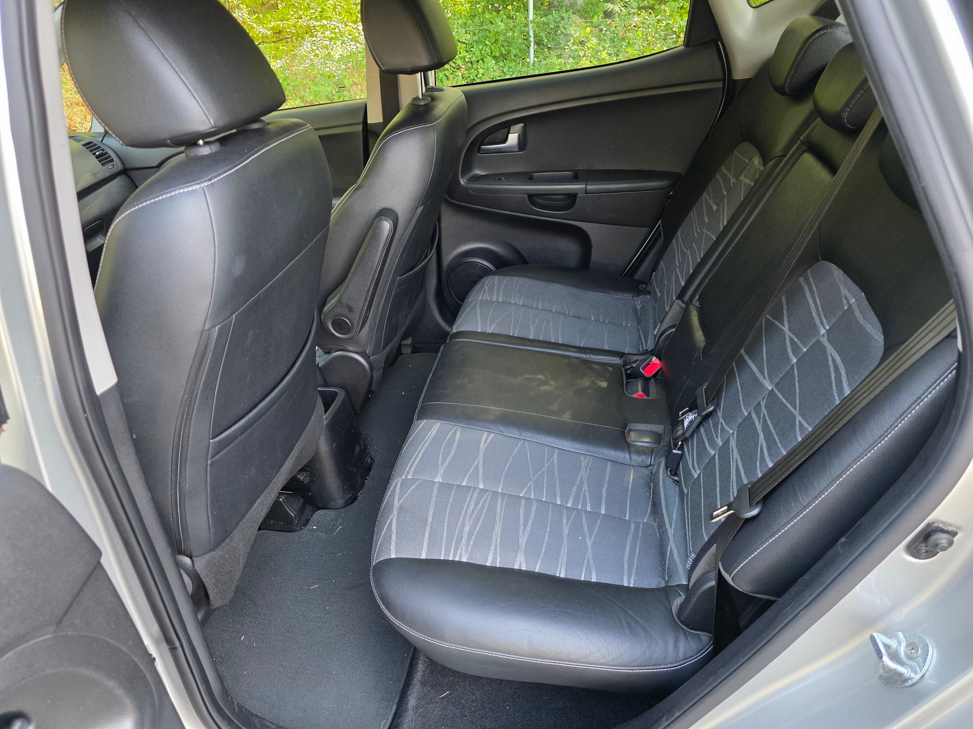 KIA Venga 1.6 CRDi Trend-image-13