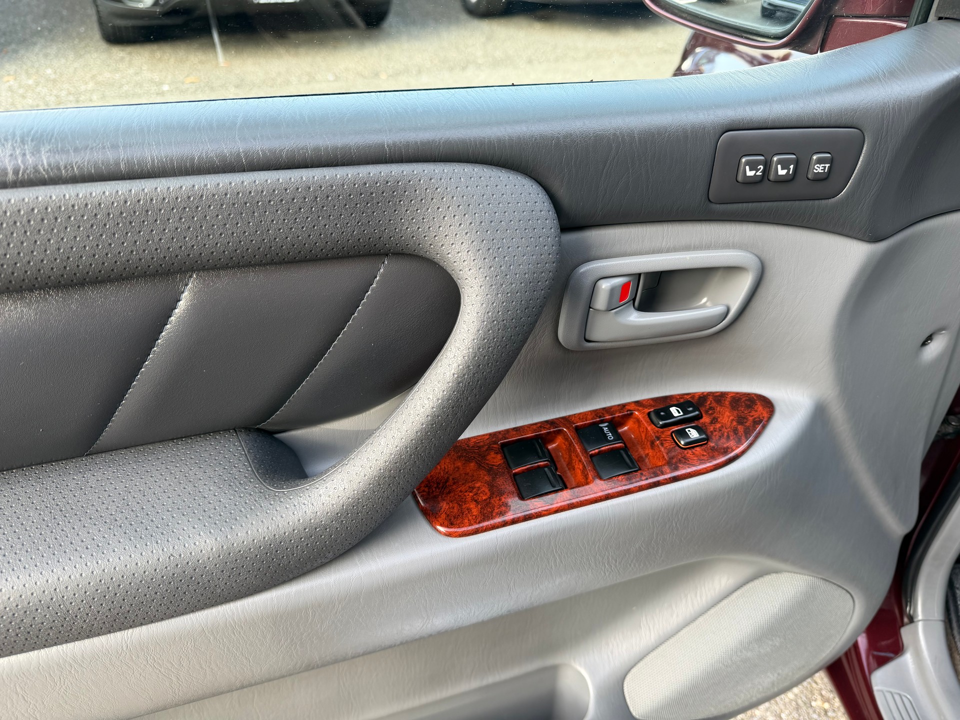 TOYOTA Land Cruiser 500 4.2 TD-image-5