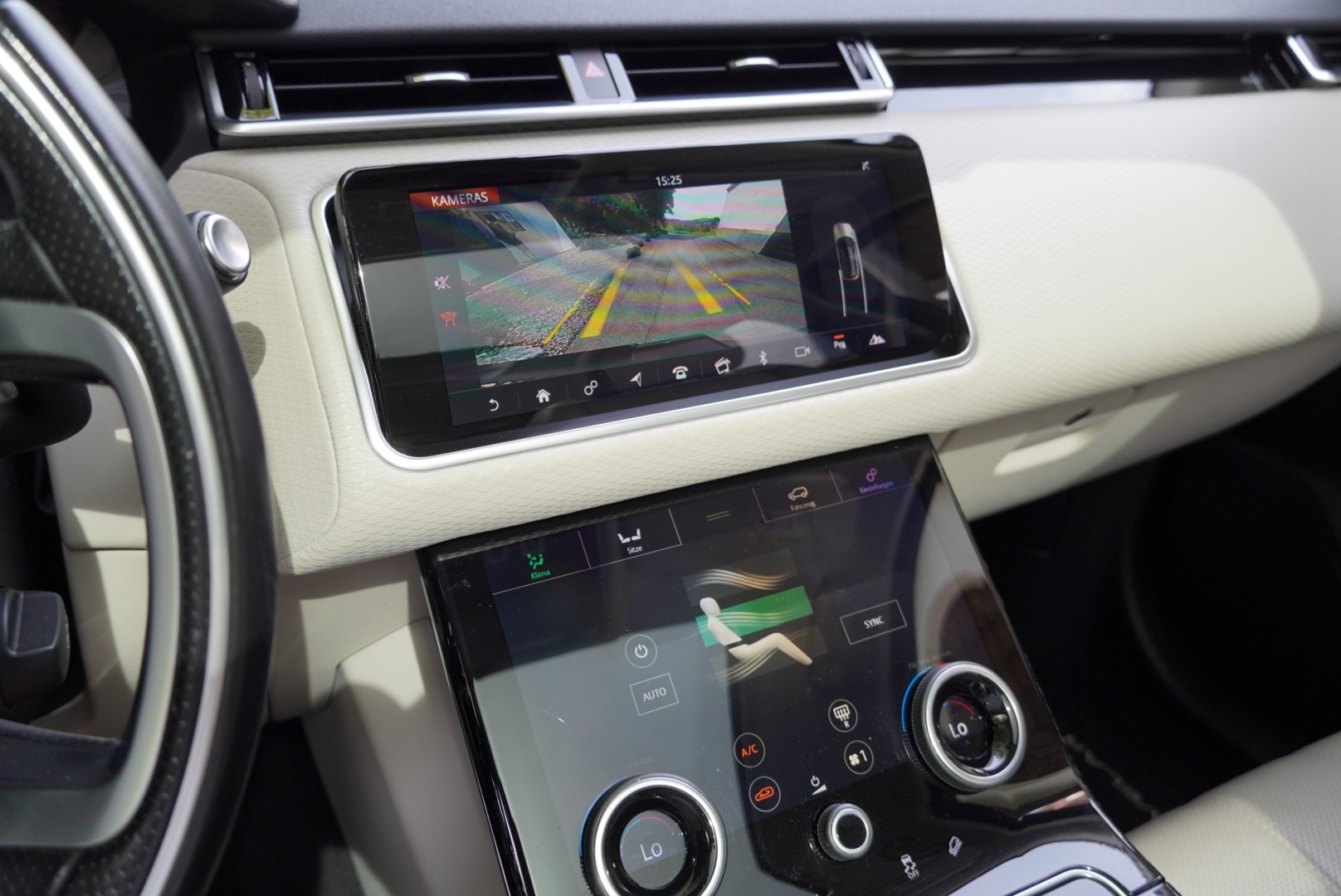 LAND ROVER Range Rover Velar R-Dynamic P 250 S Automatic-image-11