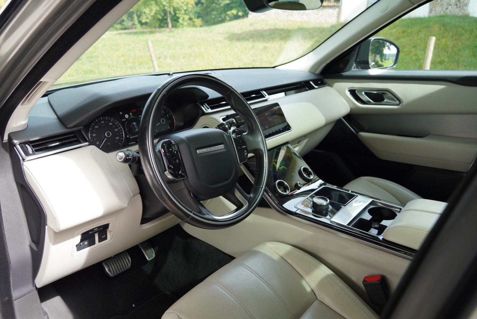 LAND ROVER Range Rover Velar R-Dynamic P 250 S Automatic-image-9