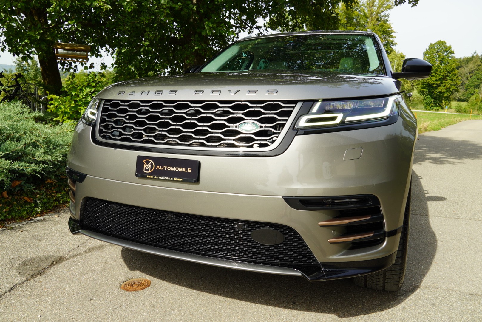 LAND ROVER Range Rover Velar R-Dynamic P 250 S Automatic-image-1