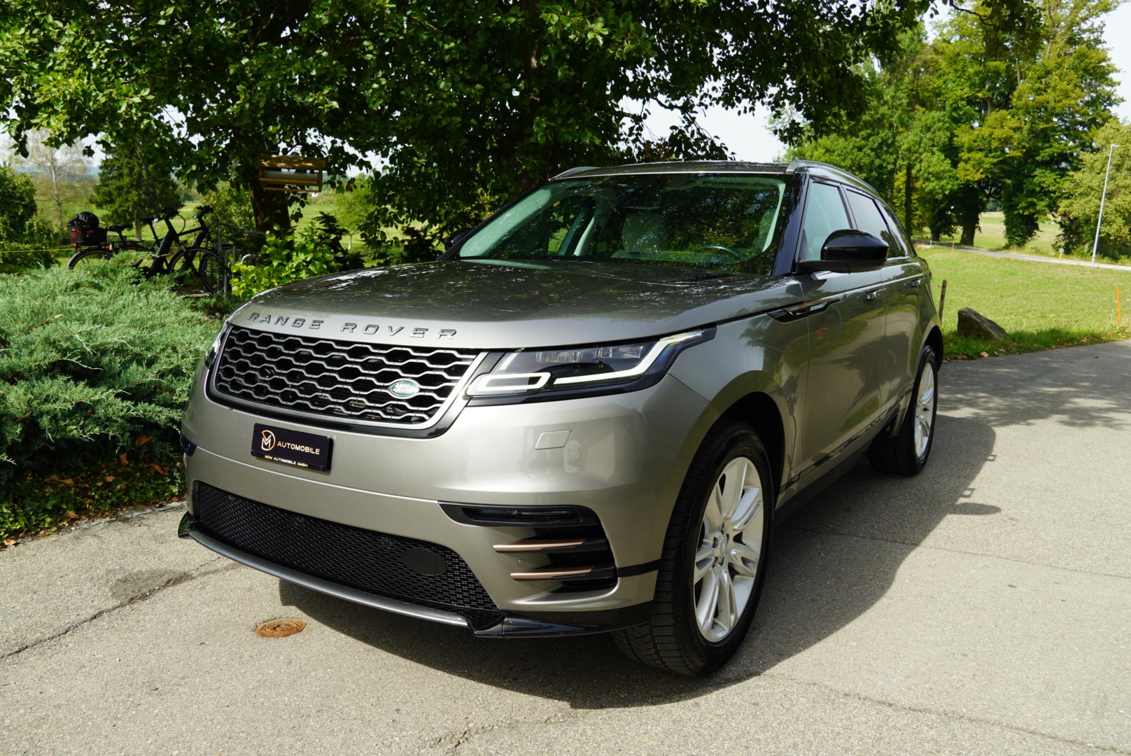 LAND ROVER Range Rover Velar R-Dynamic P 250 S Automatic-image-0