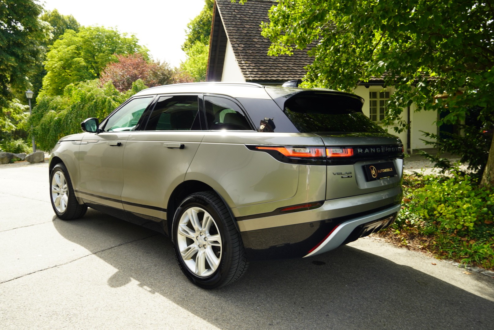 LAND ROVER Range Rover Velar R-Dynamic P 250 S Automatic-image-2