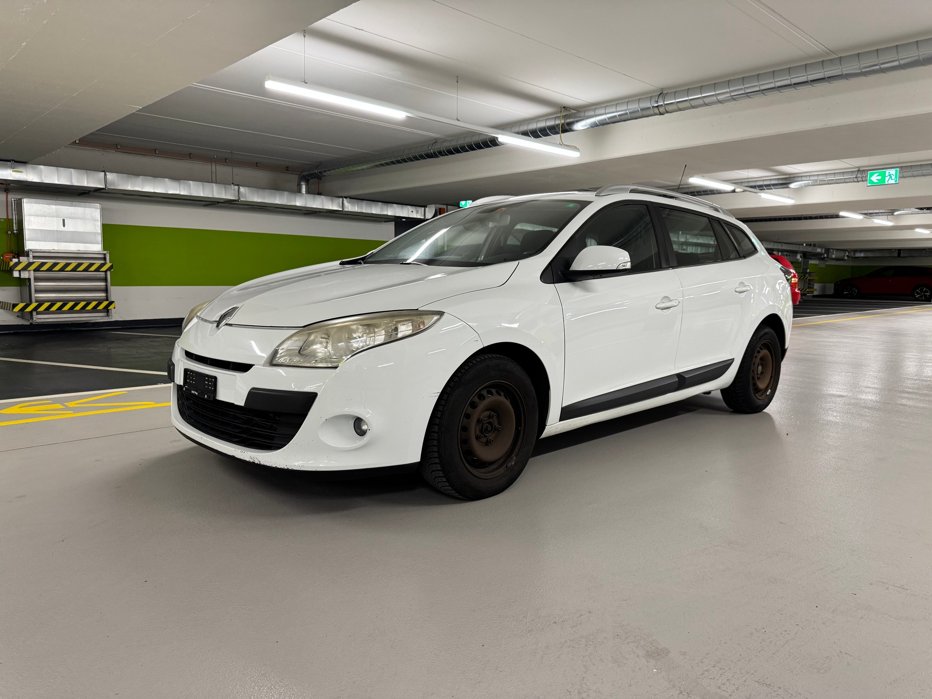 RENAULT Mégane Grandtour 1.5 dCi Dynamique EDC-image-0