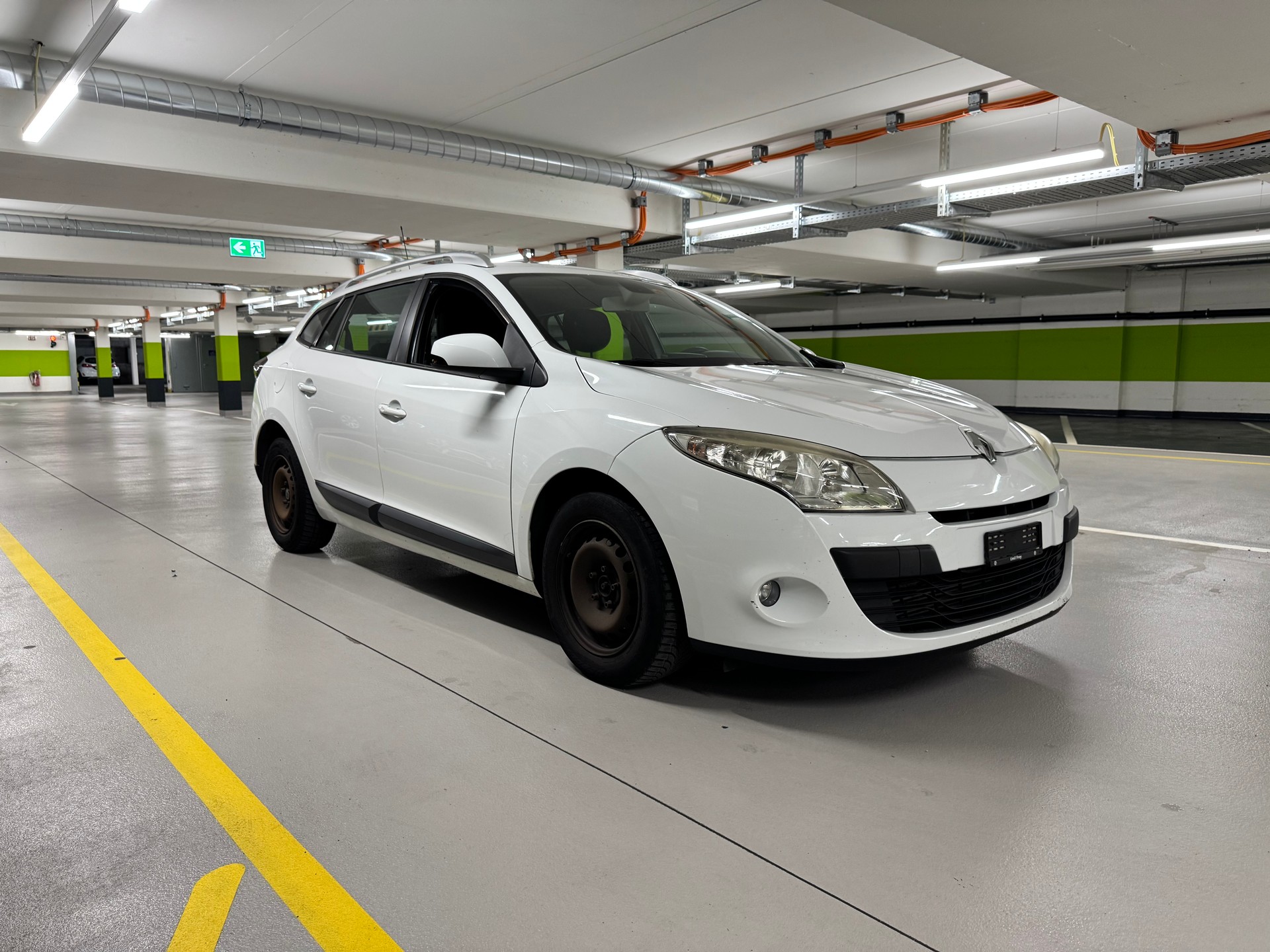 RENAULT Mégane Grandtour 1.5 dCi Dynamique EDC-image-2