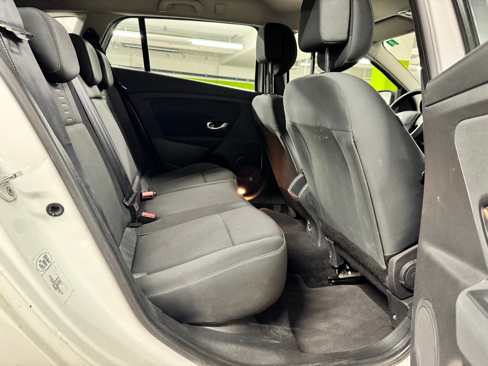 RENAULT Mégane Grandtour 1.5 dCi Dynamique EDC-image-8