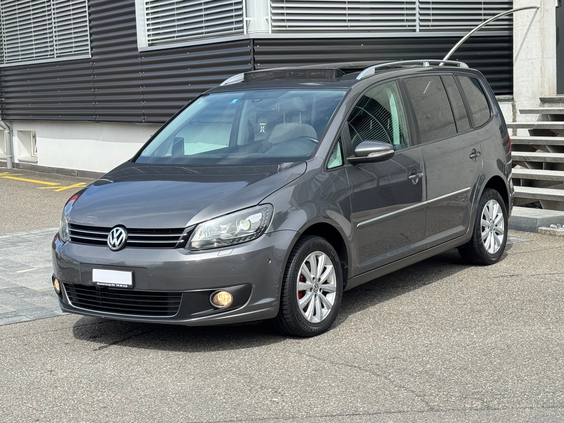 VW Touran 1.4 TSI Trendline DSG-image-1