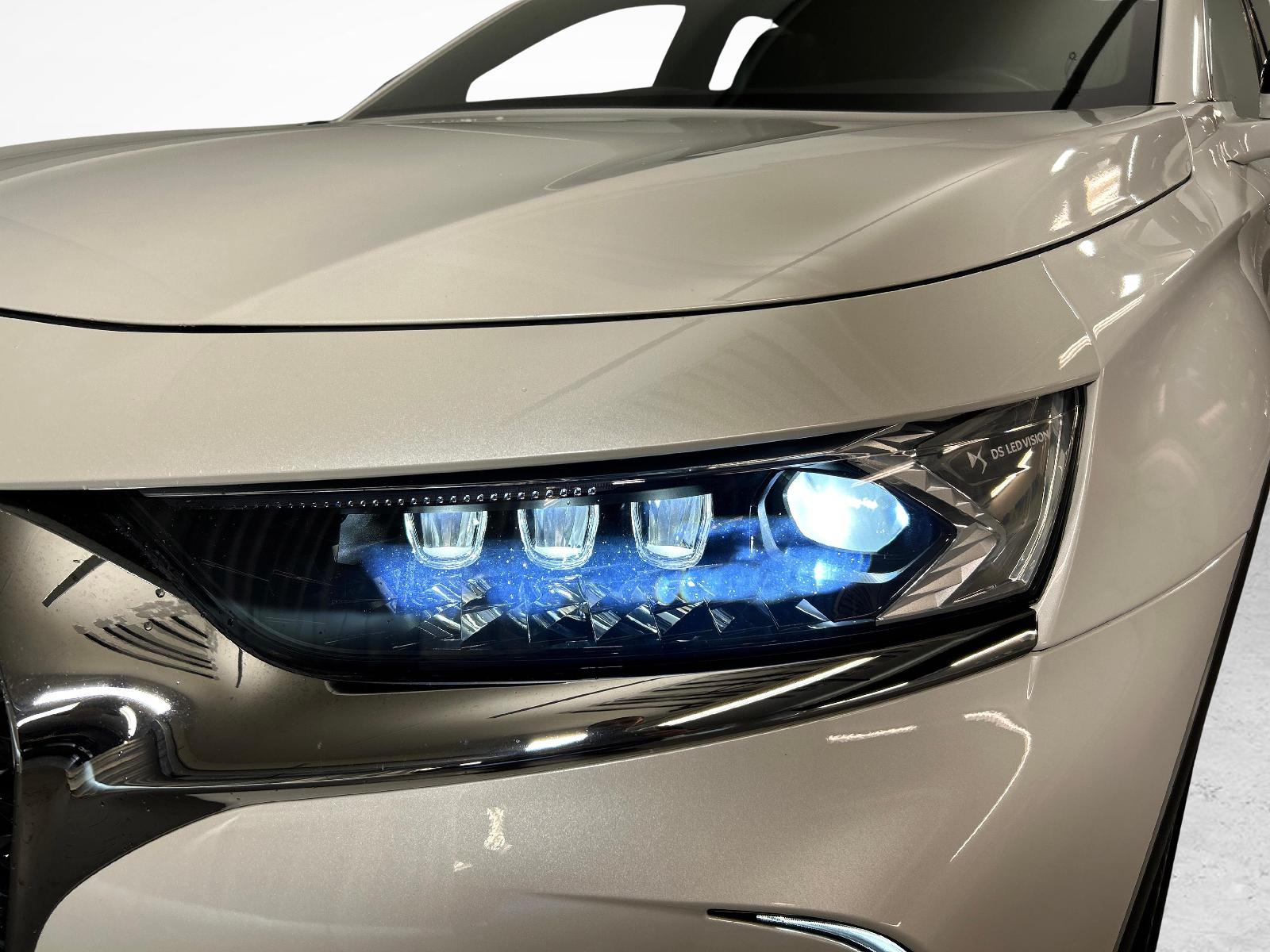 DS AUTOMOBILES 7 Crossback 1.6 E-Tense Be Chic 4x4-image-17