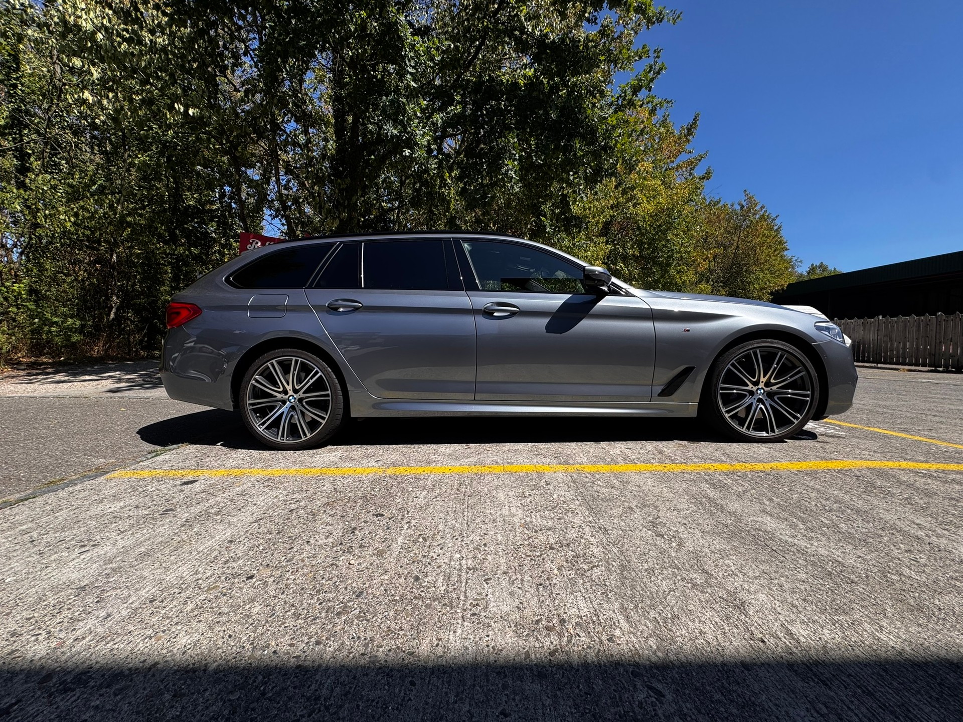 BMW 540d xDrive SAG-image-3