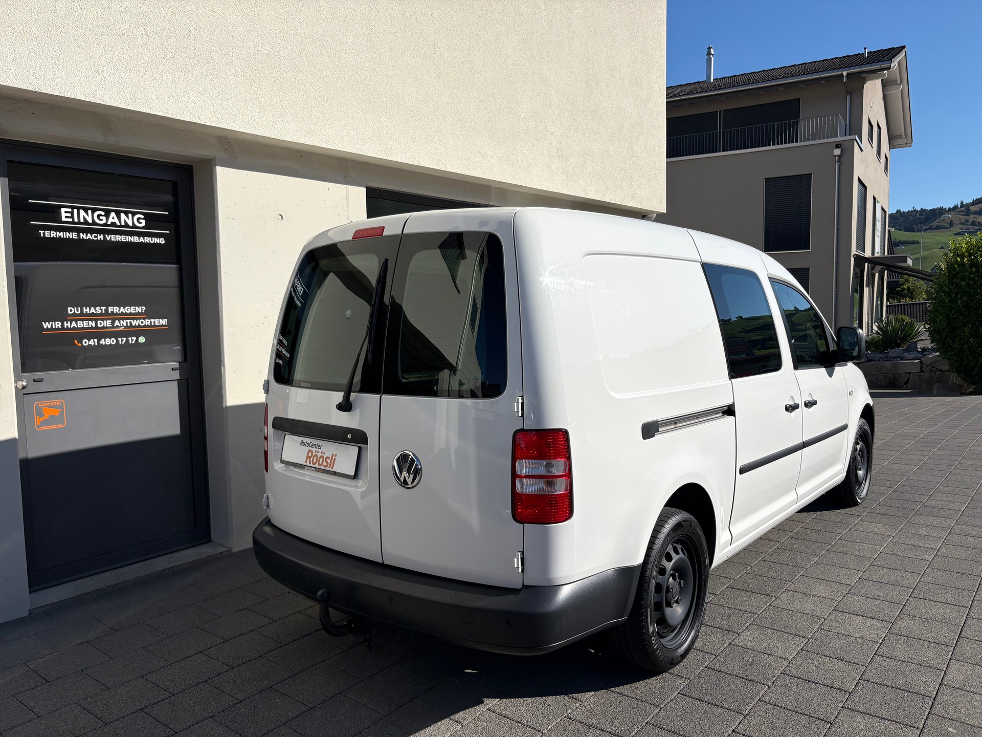 VW Caddy Maxi 2.0 TDI-image-1