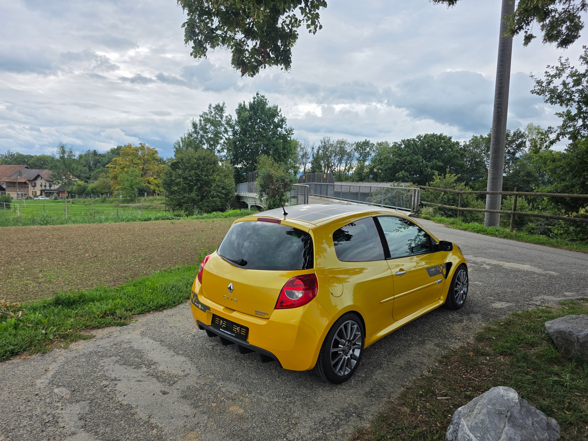 RENAULT Clio 2.0 16V Sport F1 Team-image-2