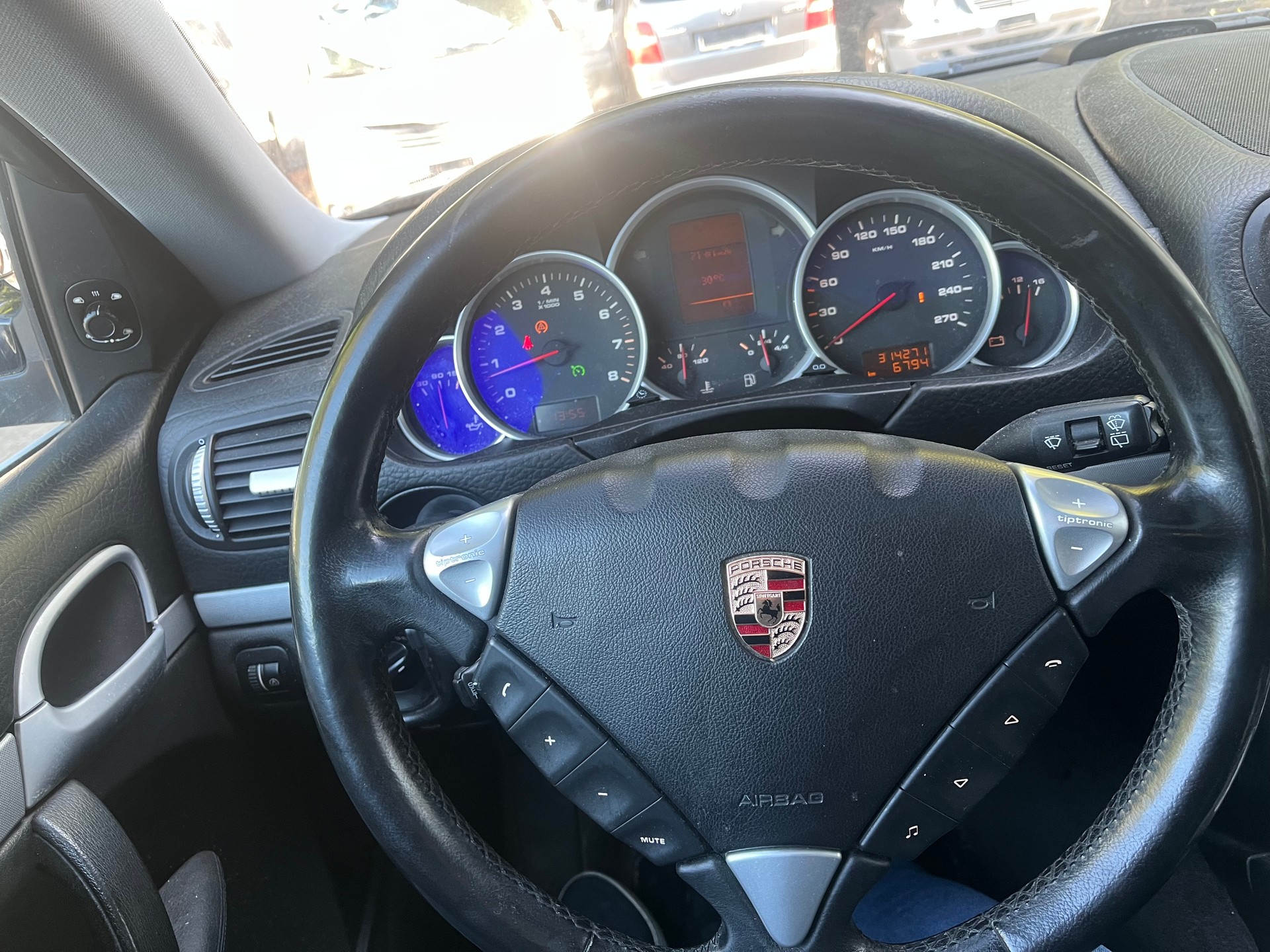 PORSCHE Cayenne S-image-7