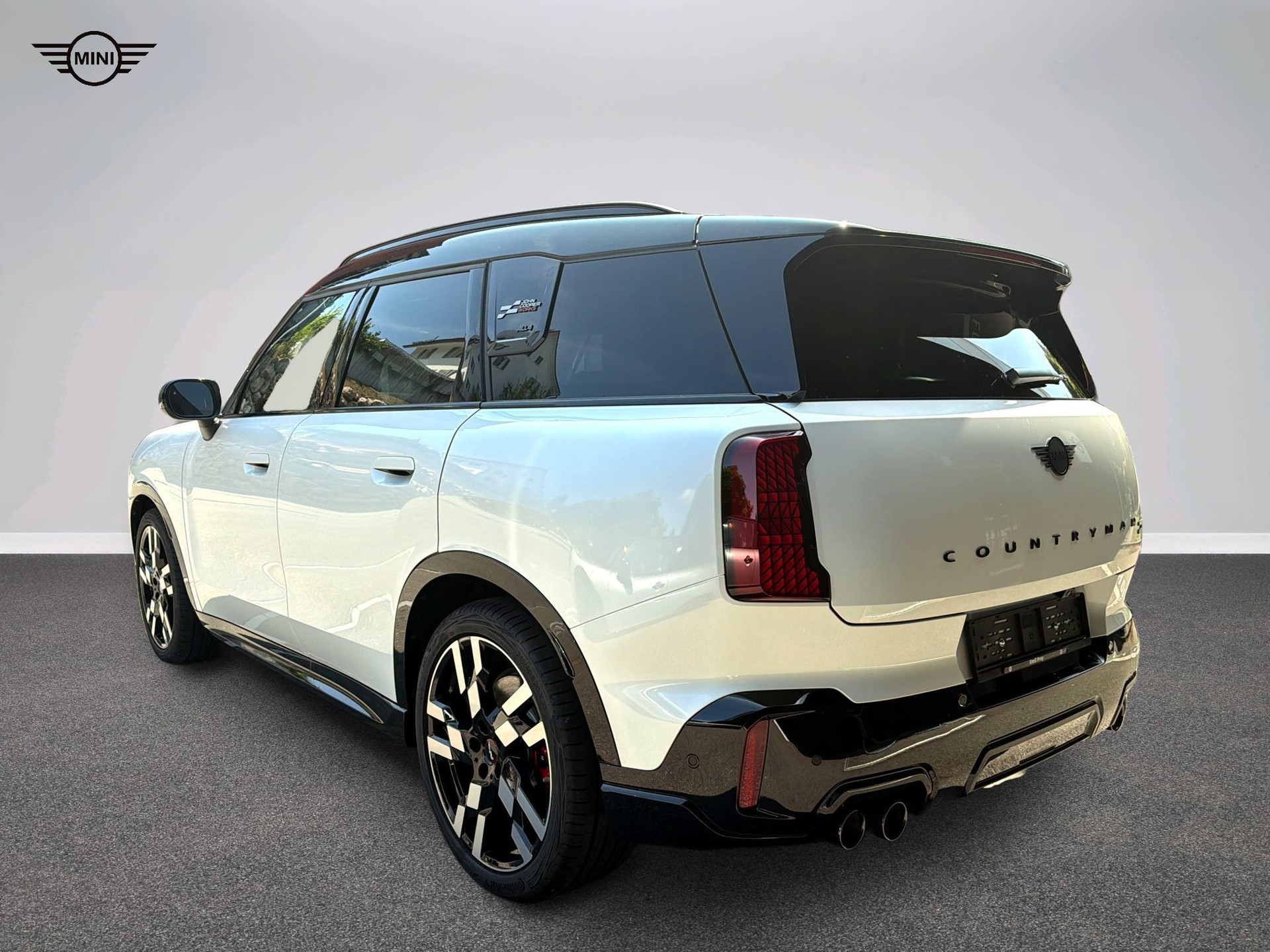 MINI John Cooper Works Countryman ALL4-image-4