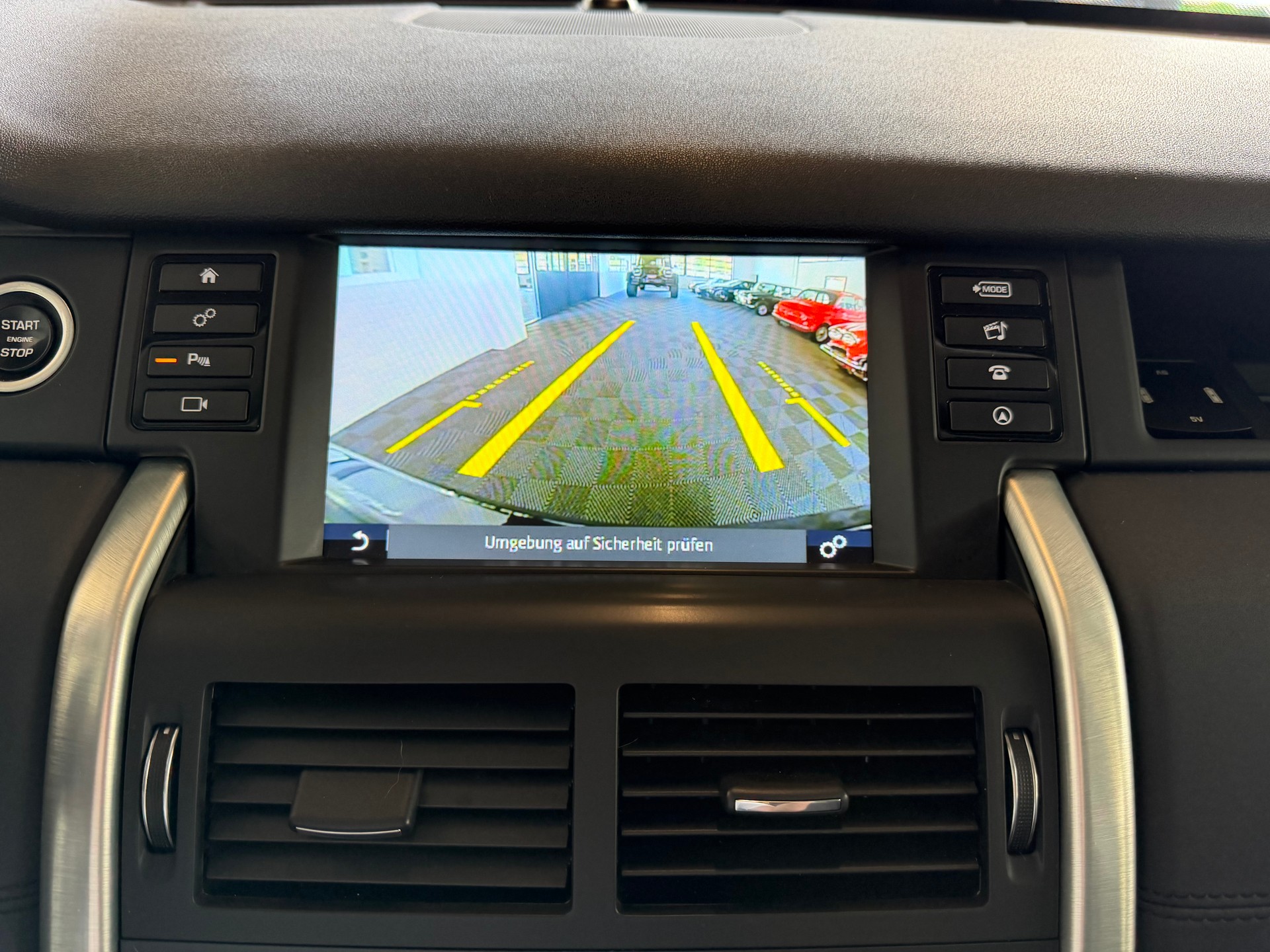 LAND ROVER Discovery Sport 2.0 Si4 HSE AT9 241 PS 4X4 * 7 PLÄTZER *-image-21