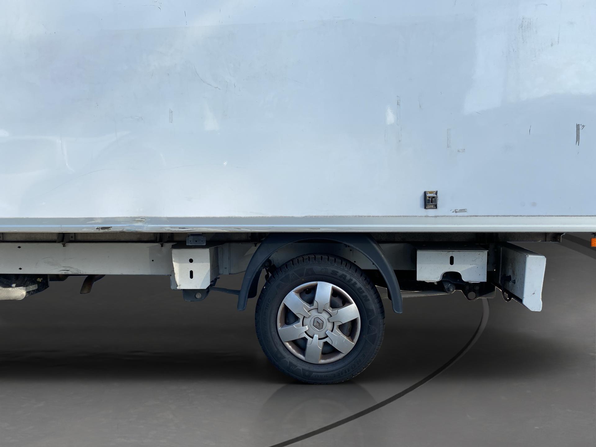 RENAULT Master T35 dCi145 L3-image-17