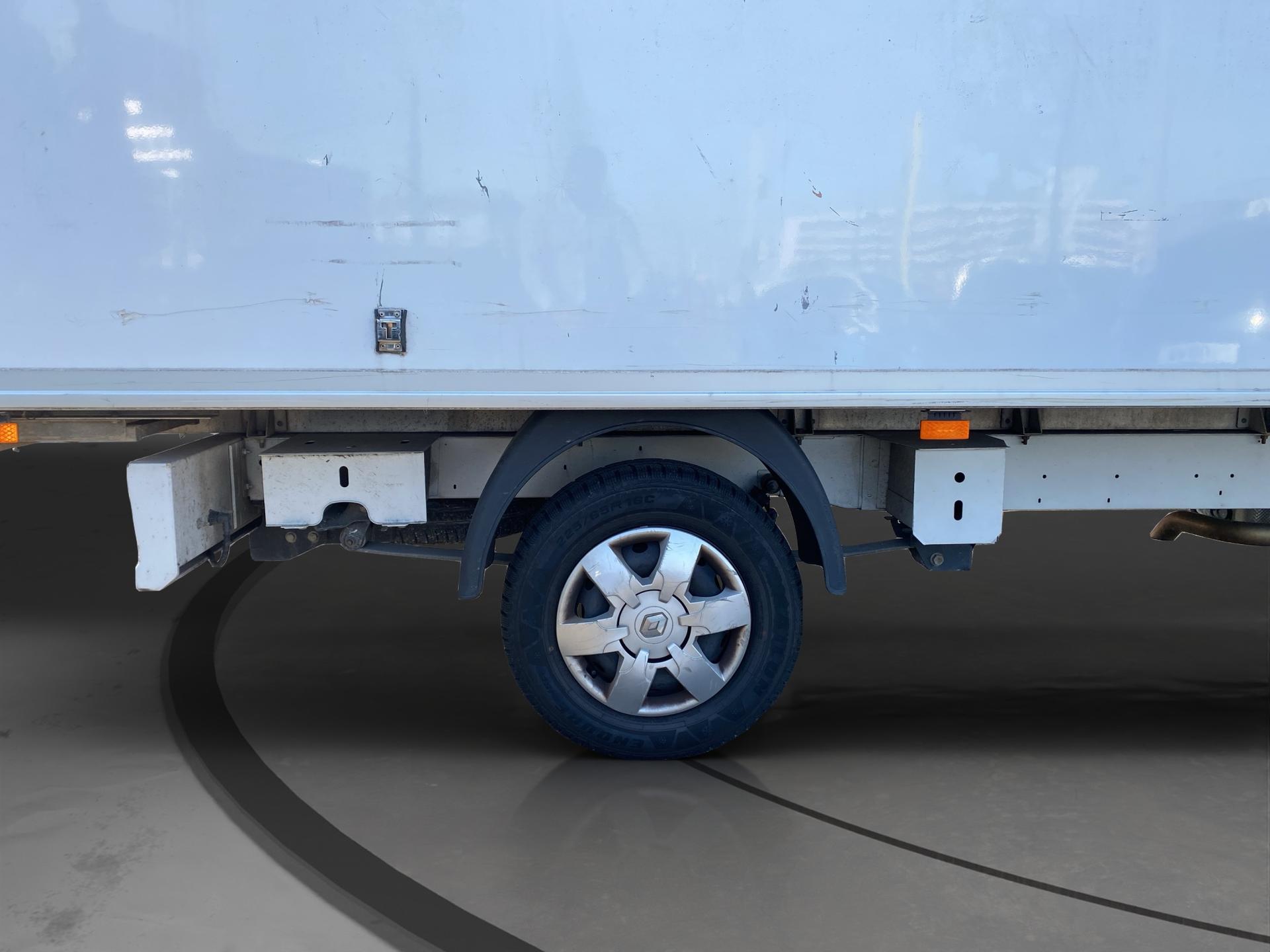 RENAULT Master T35 dCi145 L3-image-16
