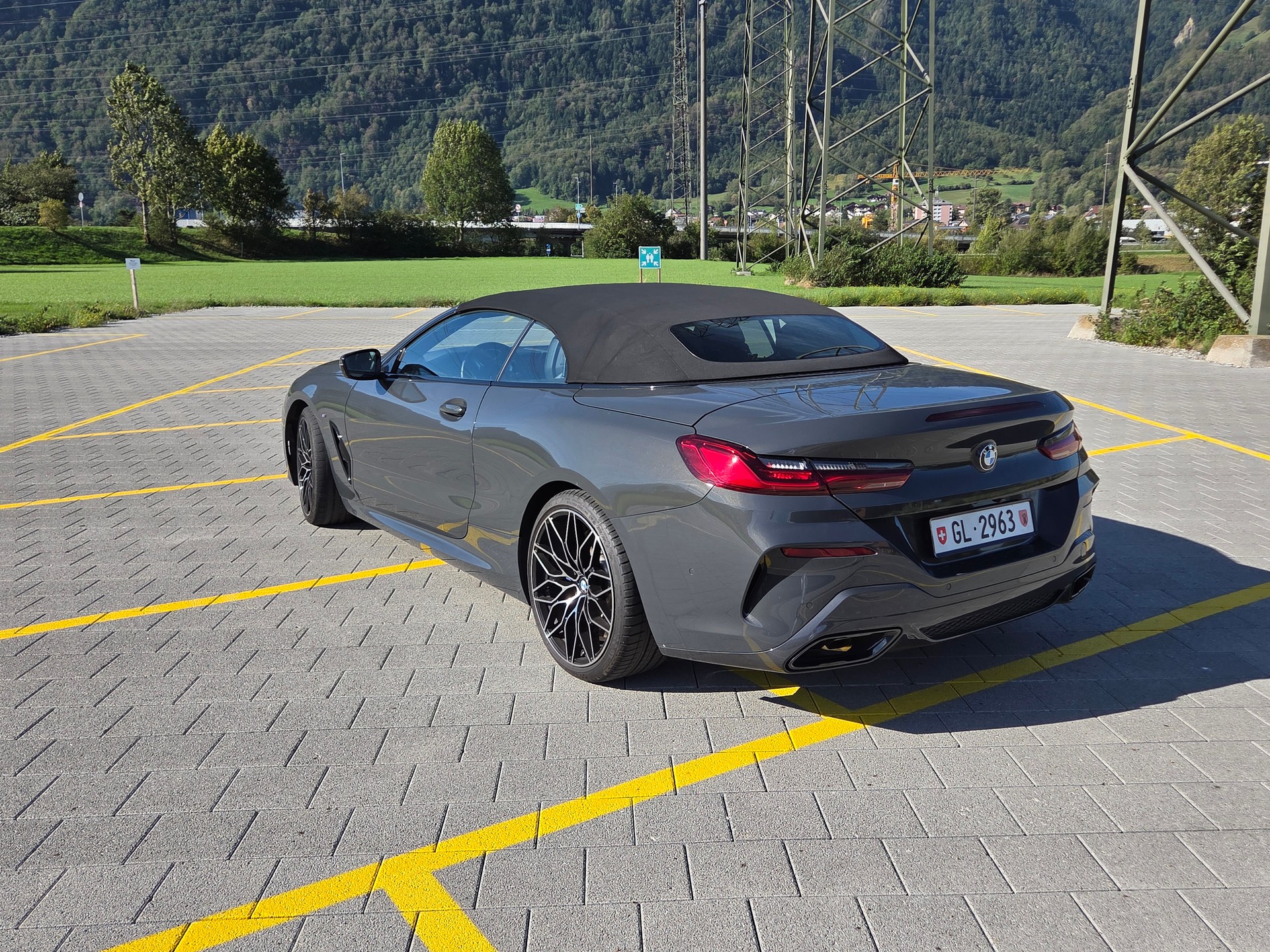 BMW M850i xDrive-image-3