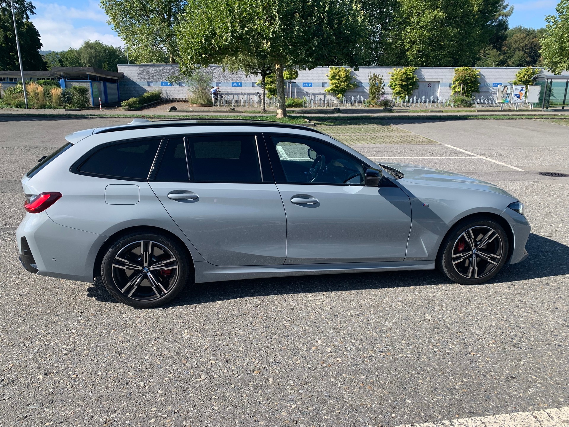 BMW M340i xDrive Touring Steptronic Sport Pro-image-1