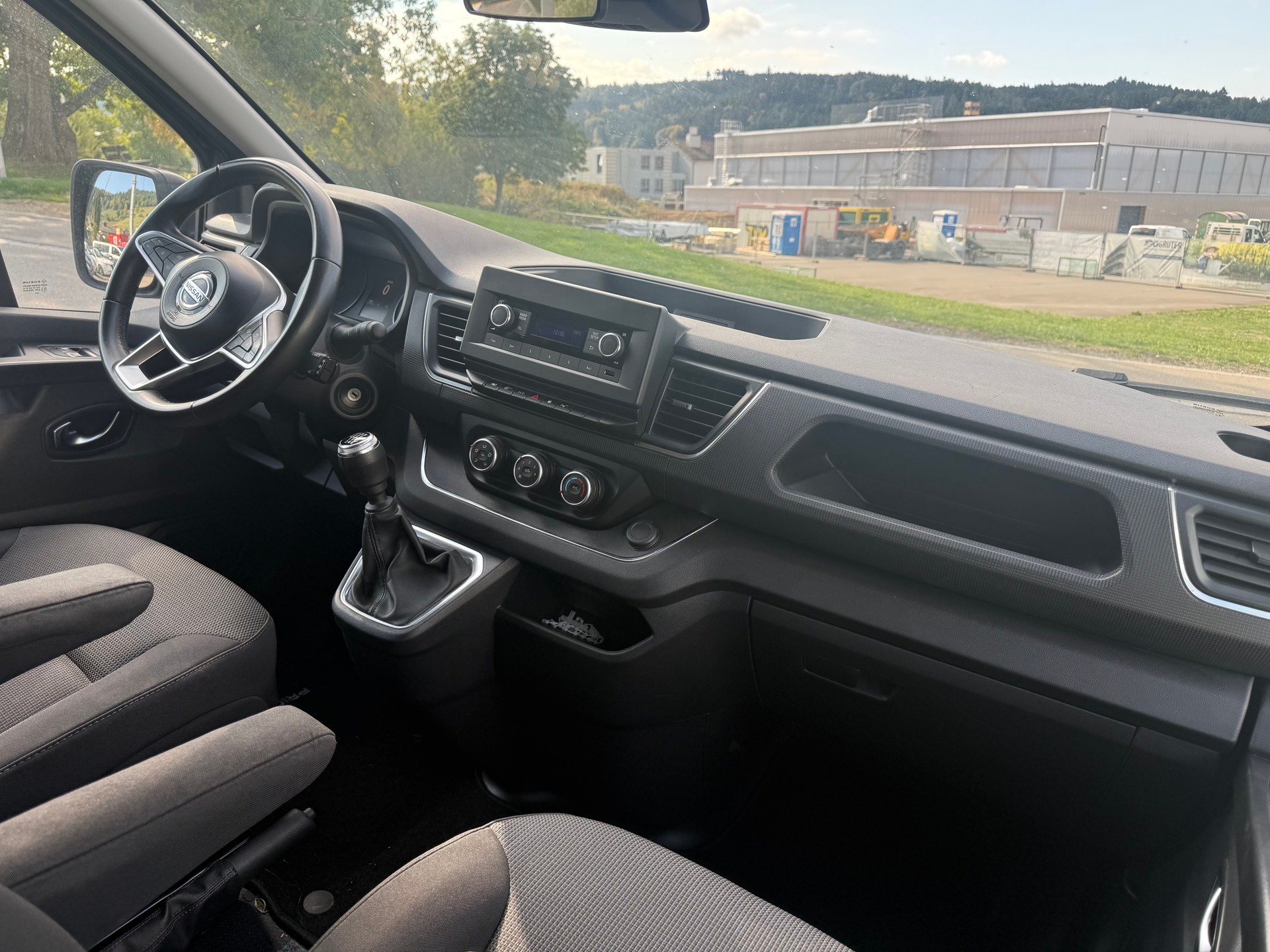 NISSAN PRIMASTAR-image-8