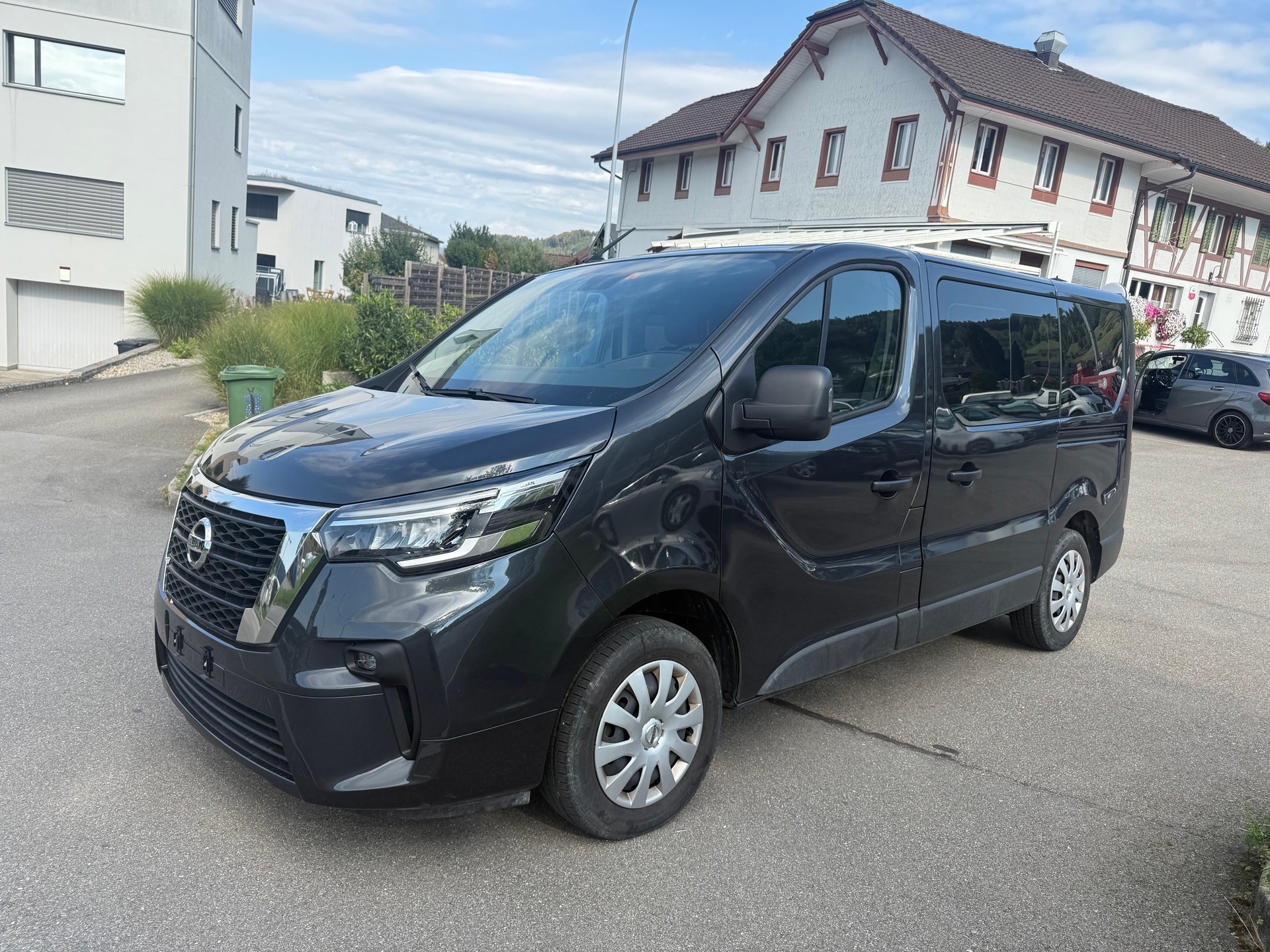 NISSAN PRIMASTAR-image-0