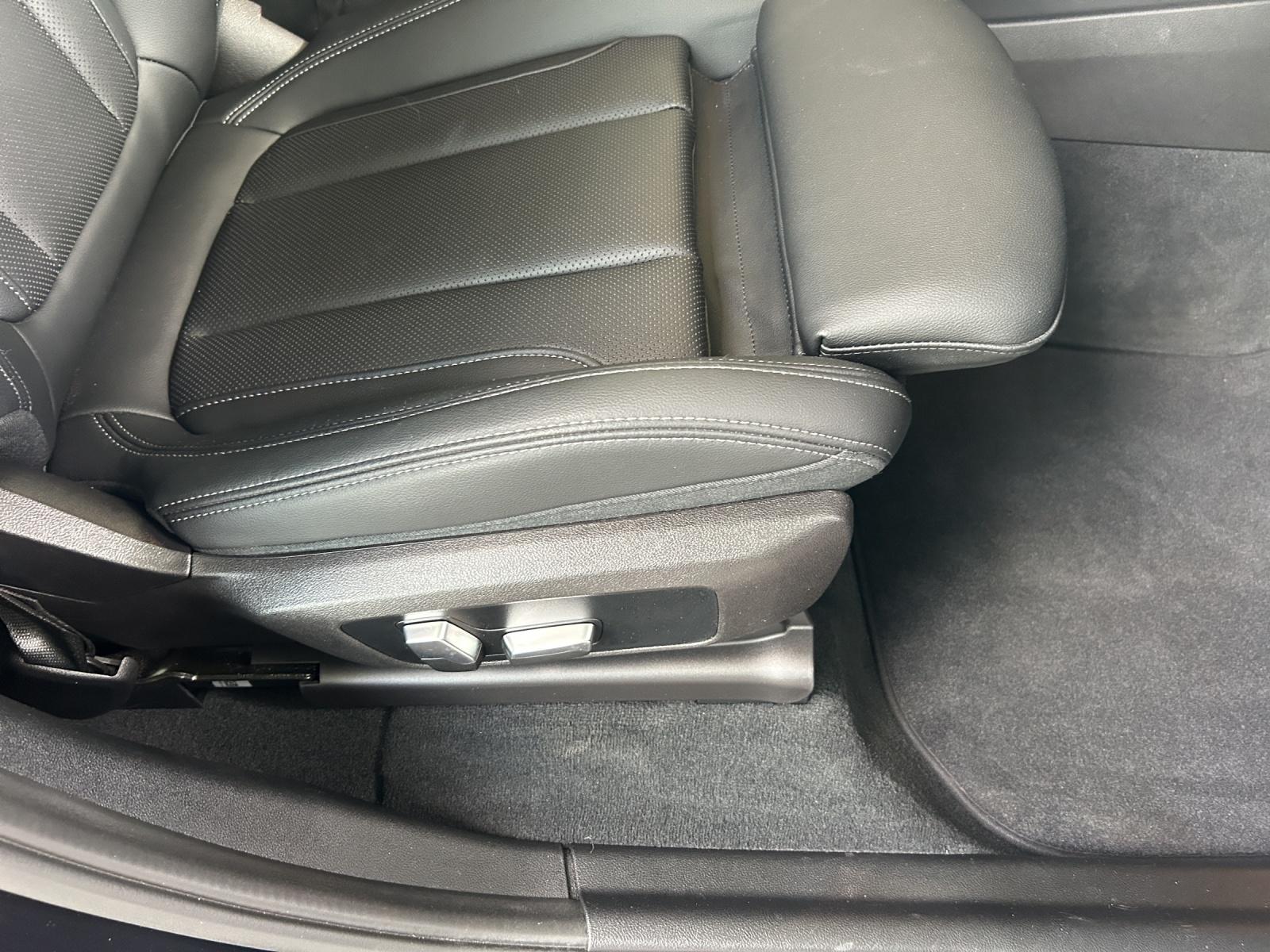 BMW X4 20i xDrive-image-15