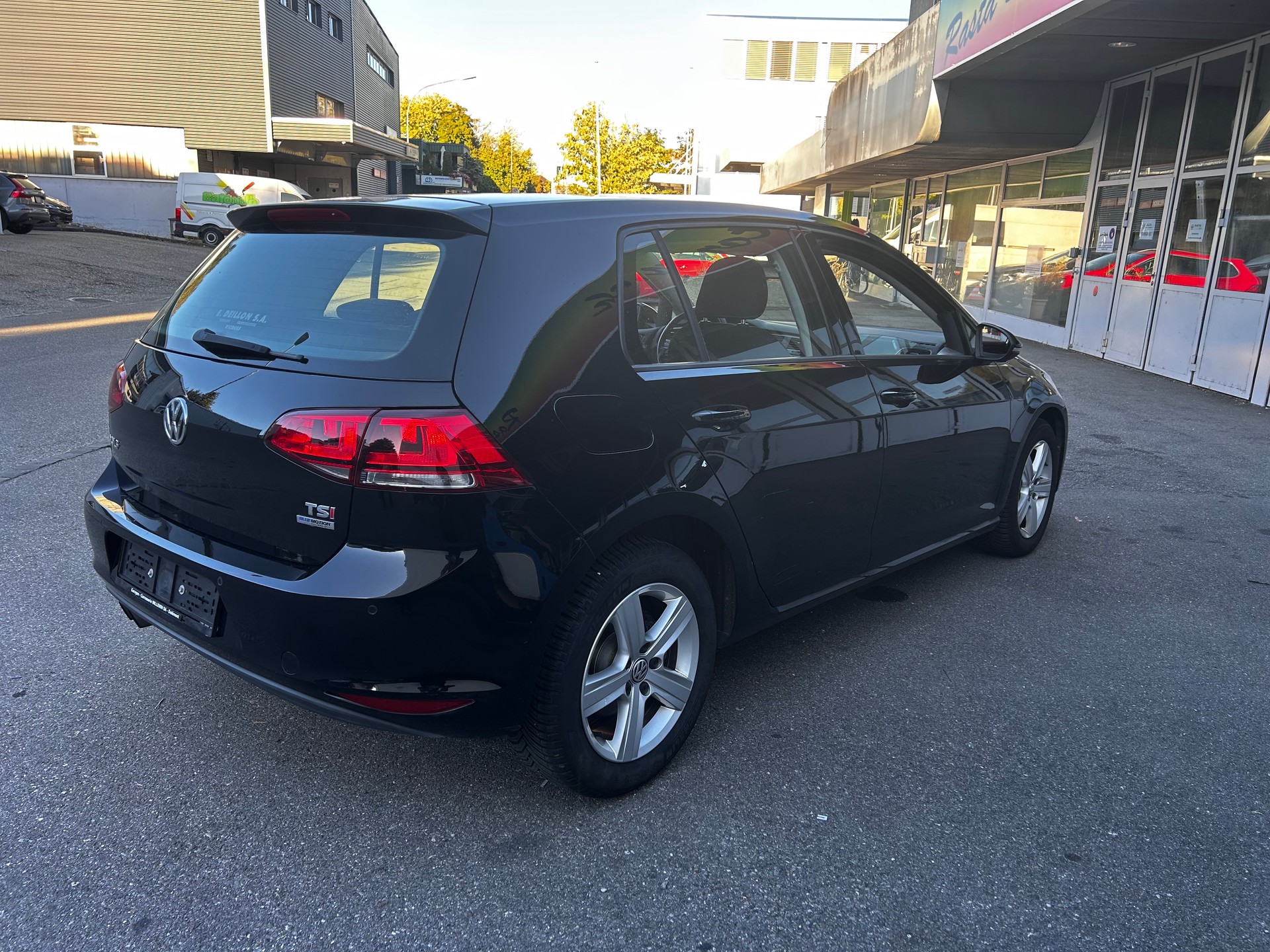 VW Golf 1.4 TSI Trendline-image-5