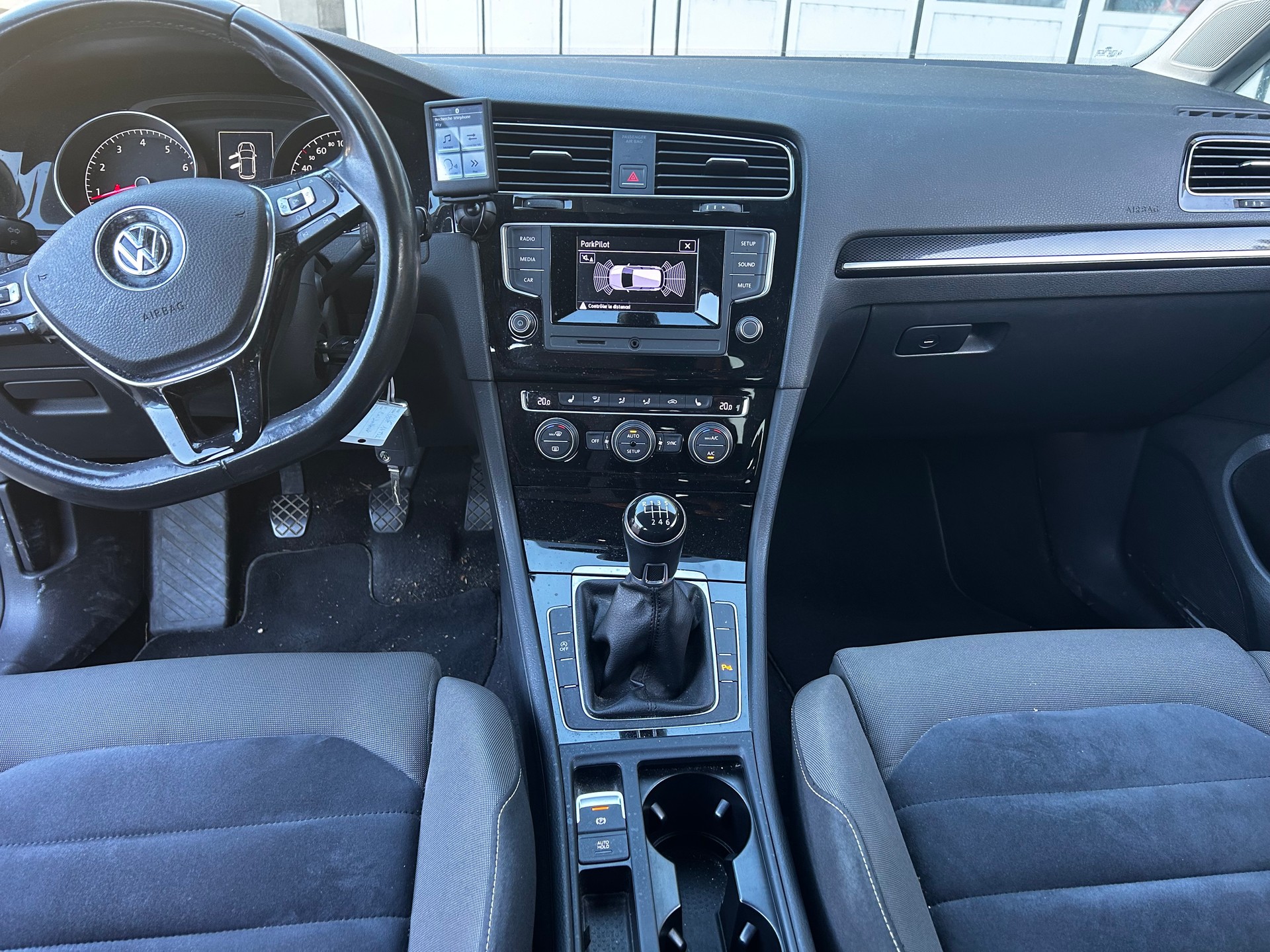 VW Golf 1.4 TSI Trendline-image-11