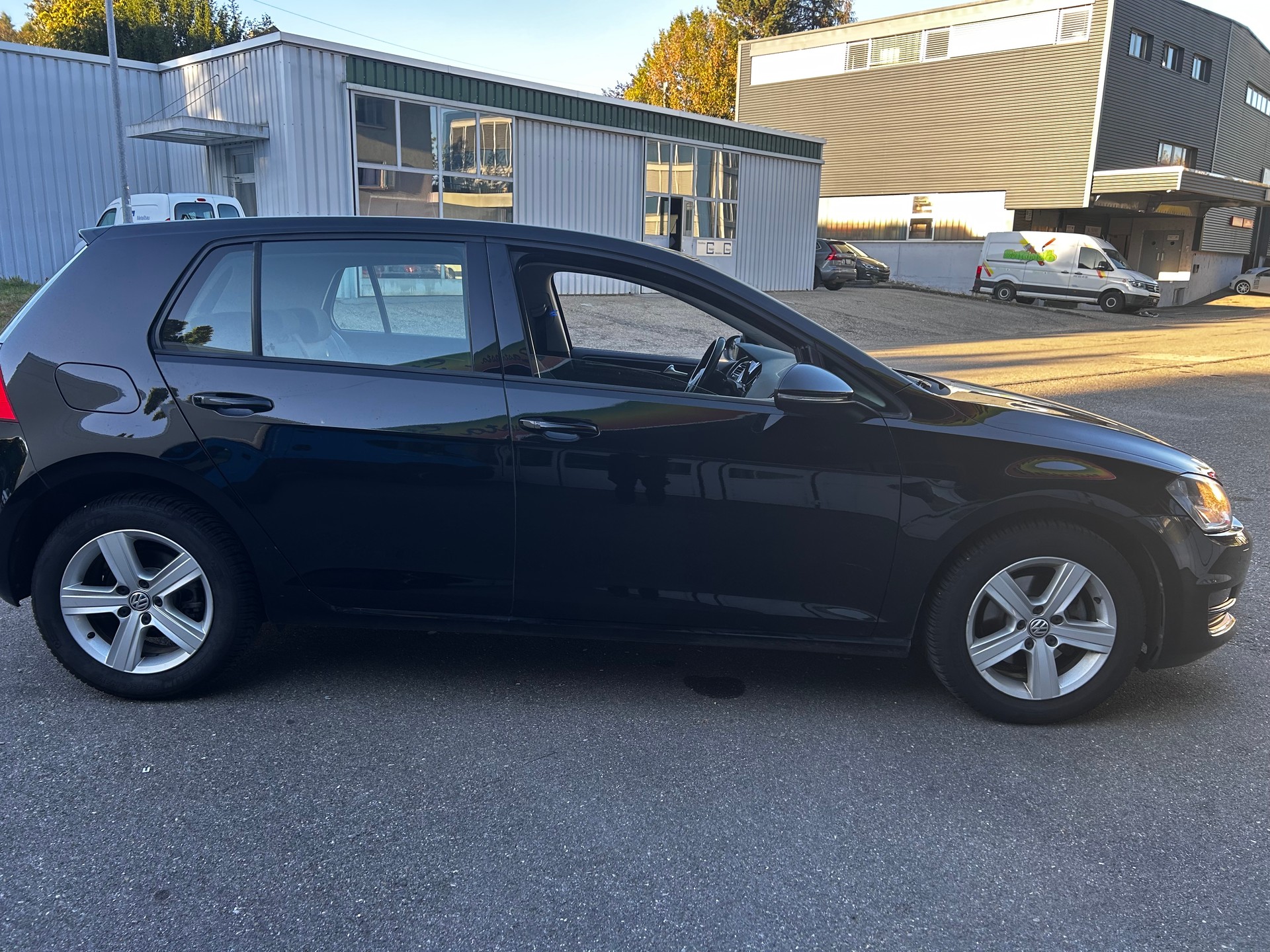VW Golf 1.4 TSI Trendline-image-3