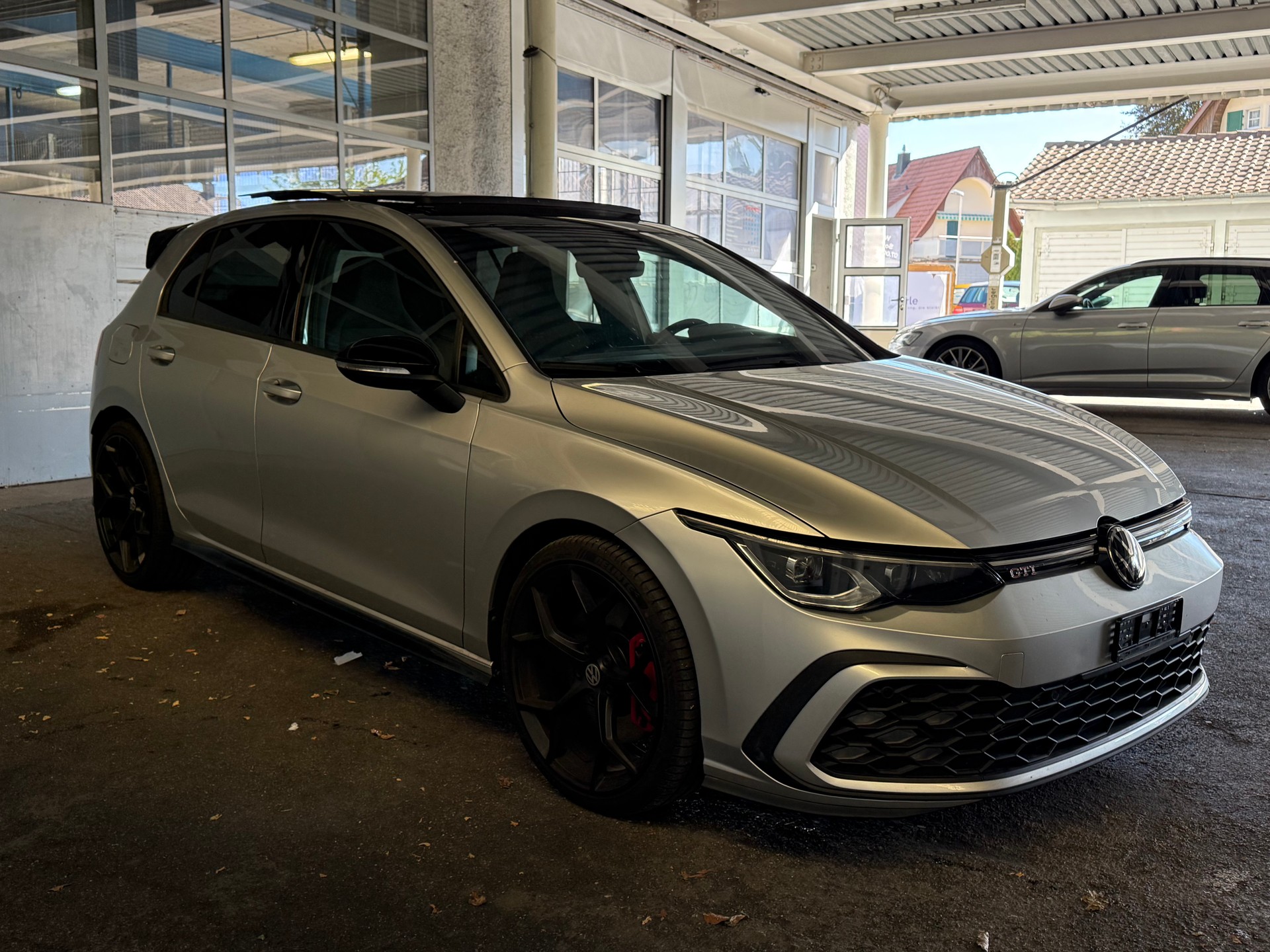 VW Golf 2.0 TSI GTI DSG-image-4