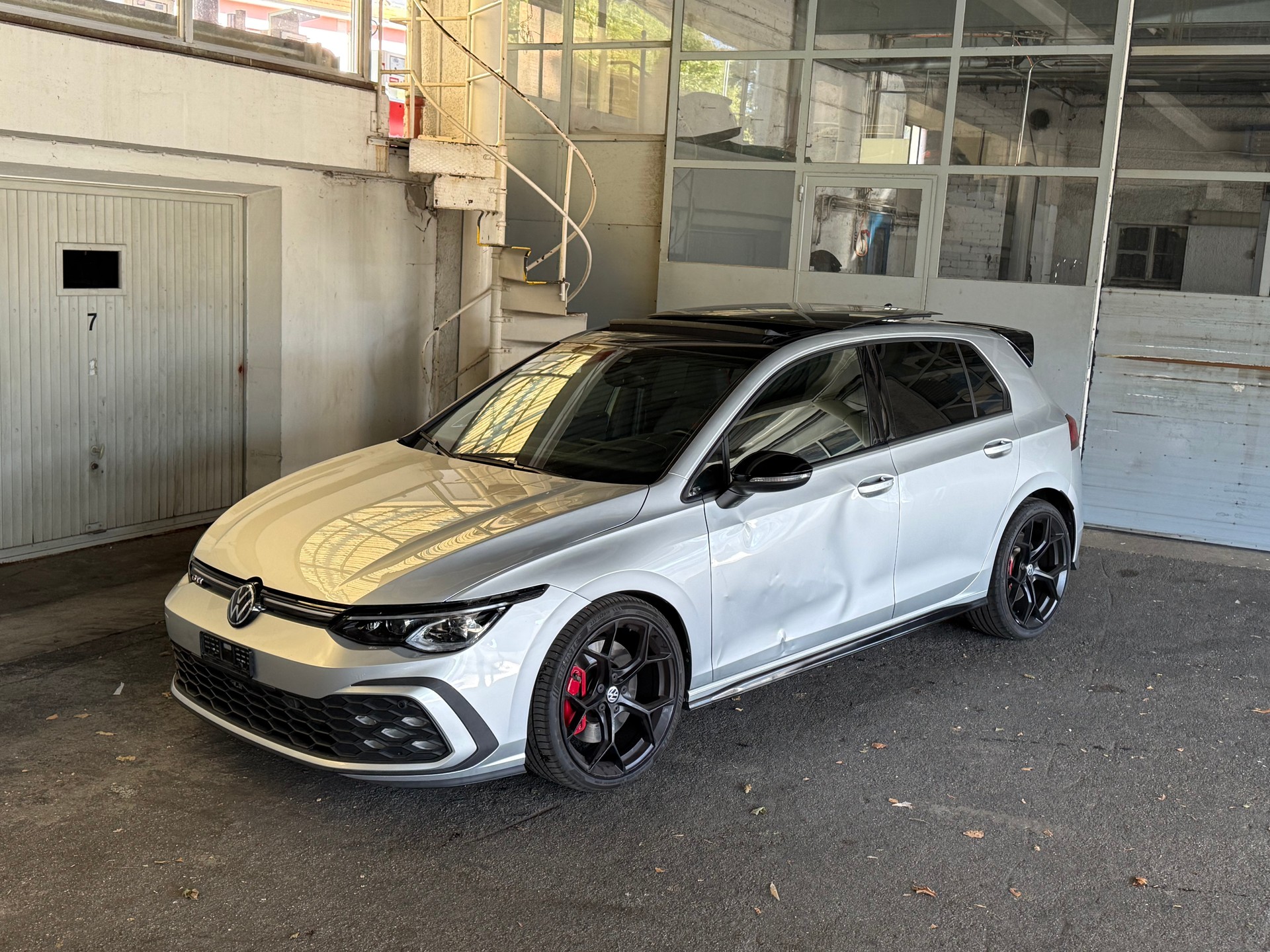 VW Golf 2.0 TSI GTI DSG-image-0