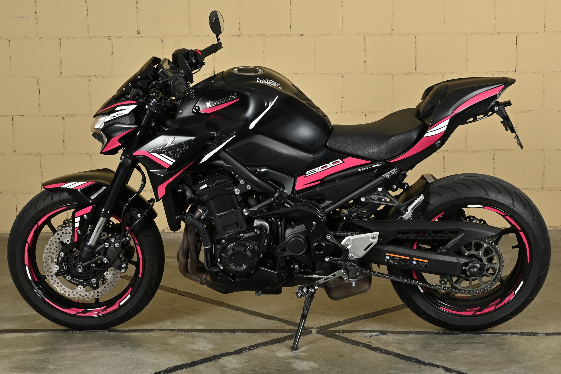 KAWASAKI Z 900-image-4