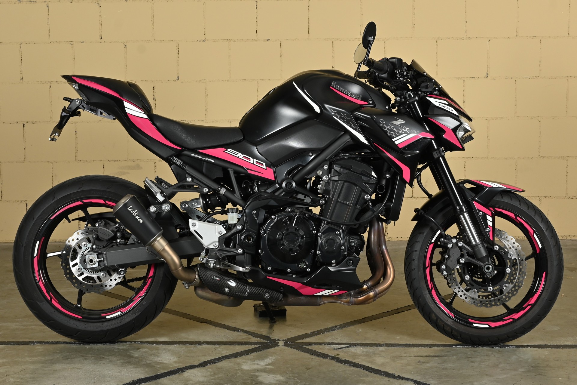 KAWASAKI Z 900