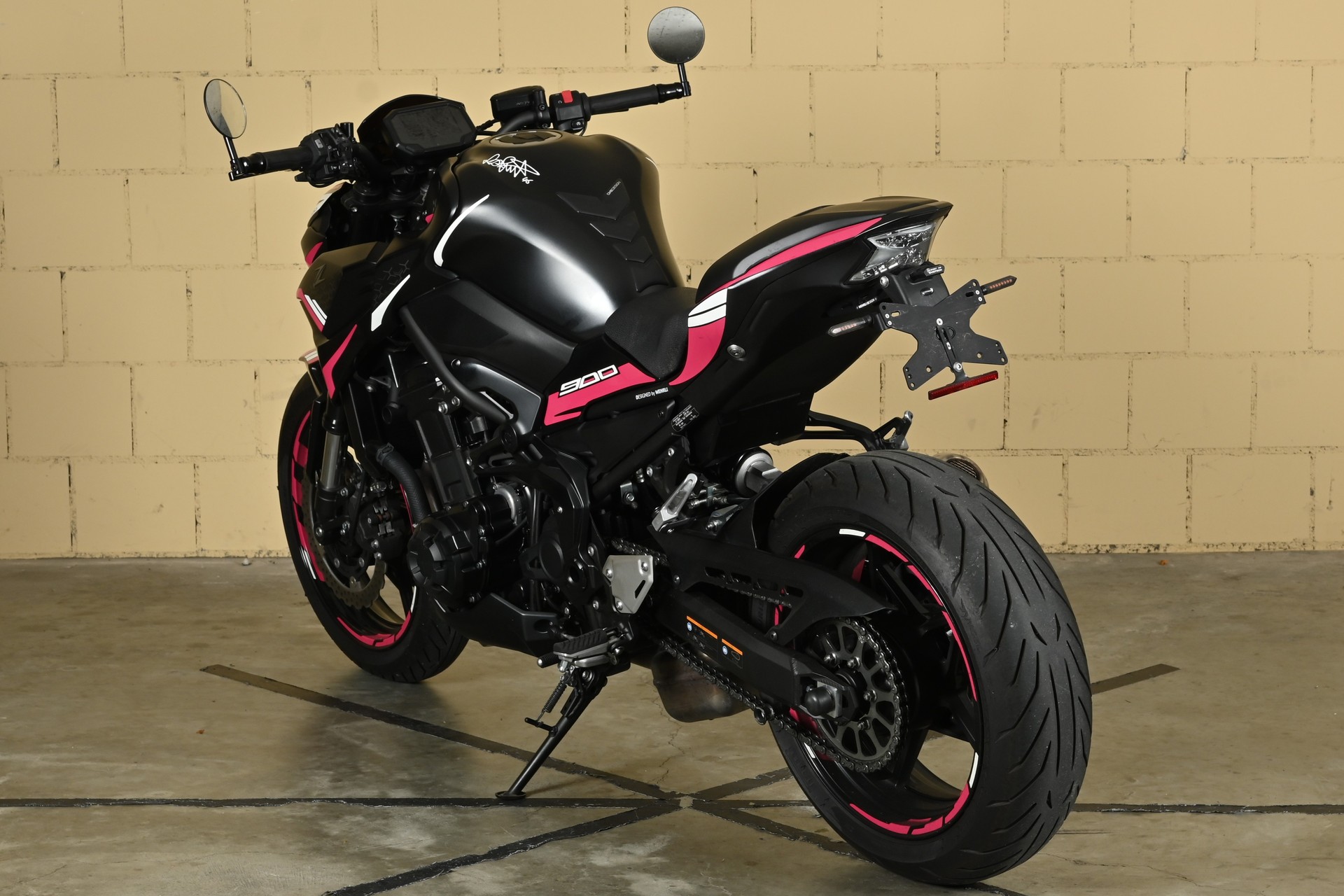 KAWASAKI Z 900-image-5