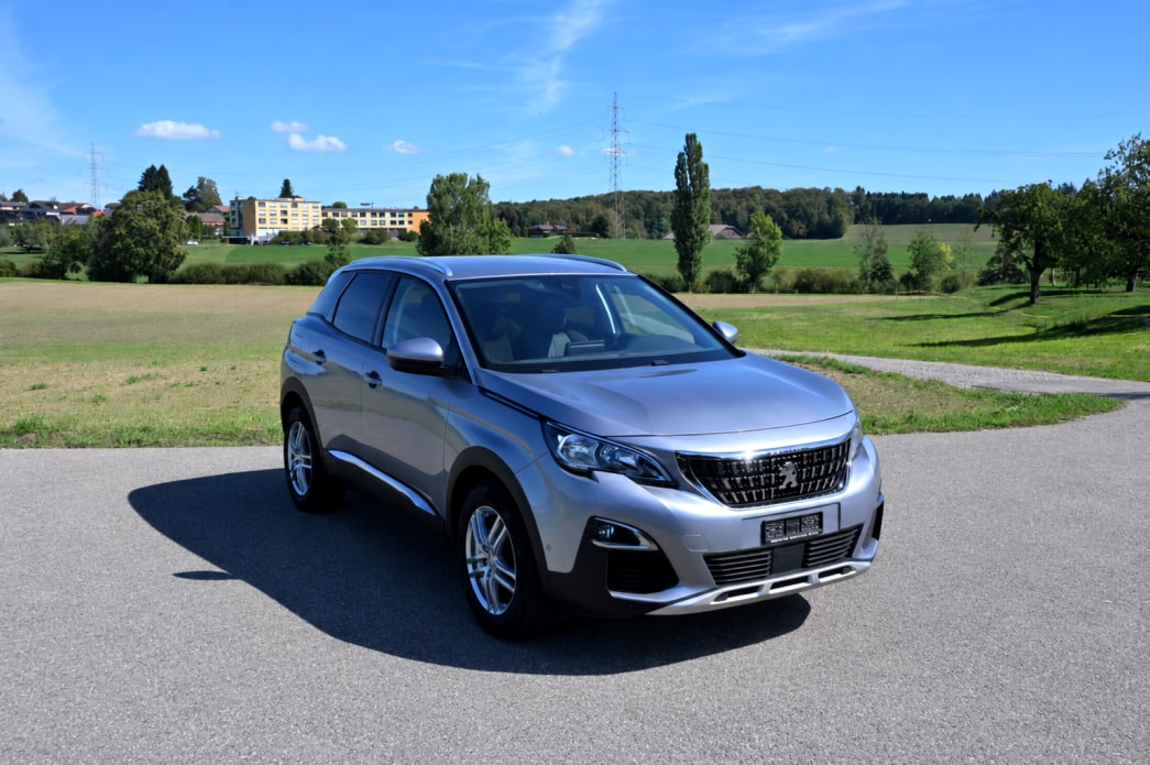 PEUGEOT 3008 1.2 PureTech Allure EAT-image-1