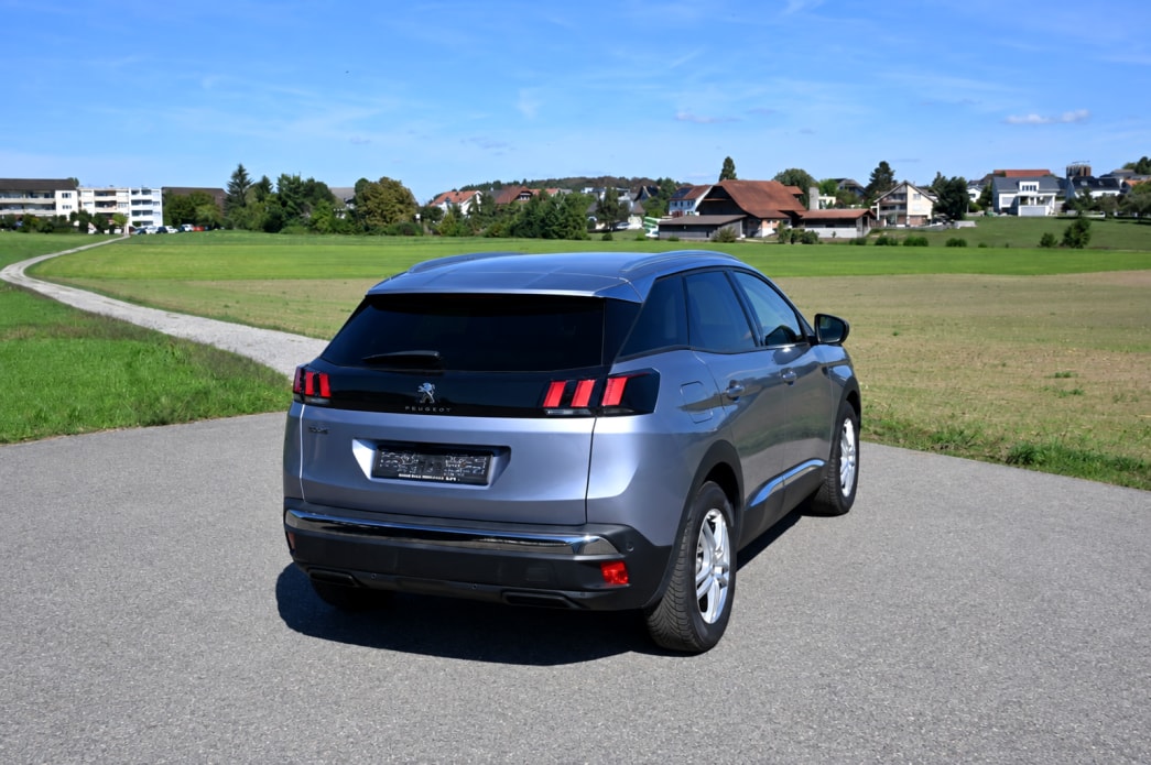 PEUGEOT 3008 1.2 PureTech Allure EAT-image-2