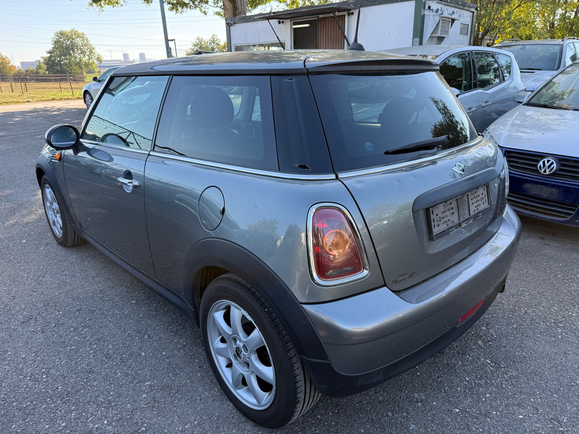 MINI One-image-3
