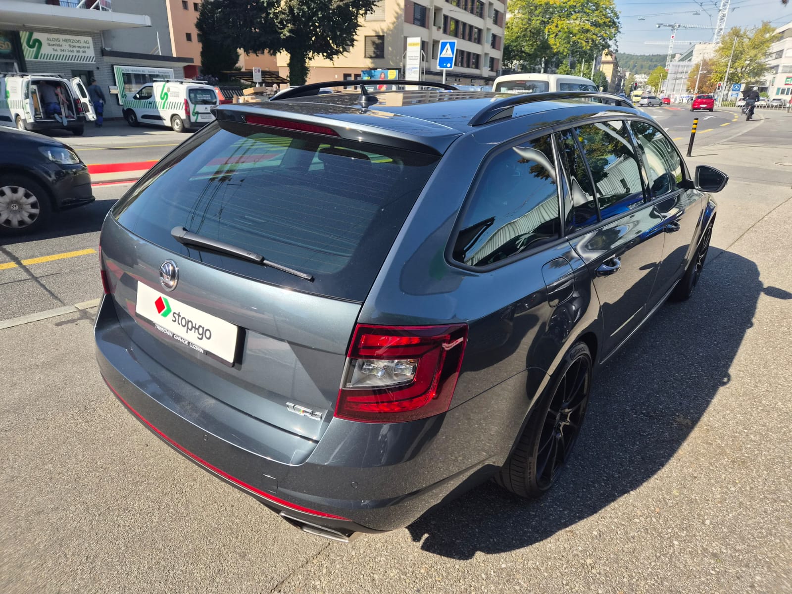 SKODA Octavia Combi 2.0 TSI RS DSG-image-8