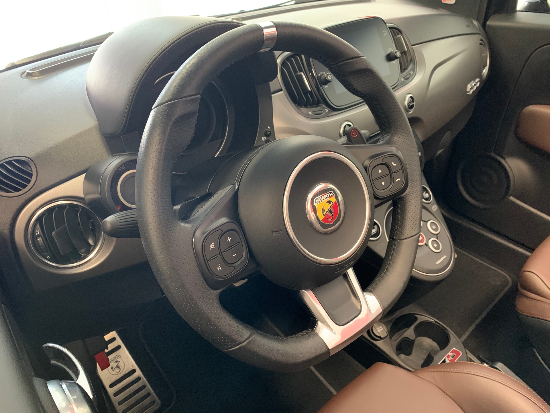 FIAT 595C 1.4 16V Turbo Abarth Turismo Dualogic-image-14