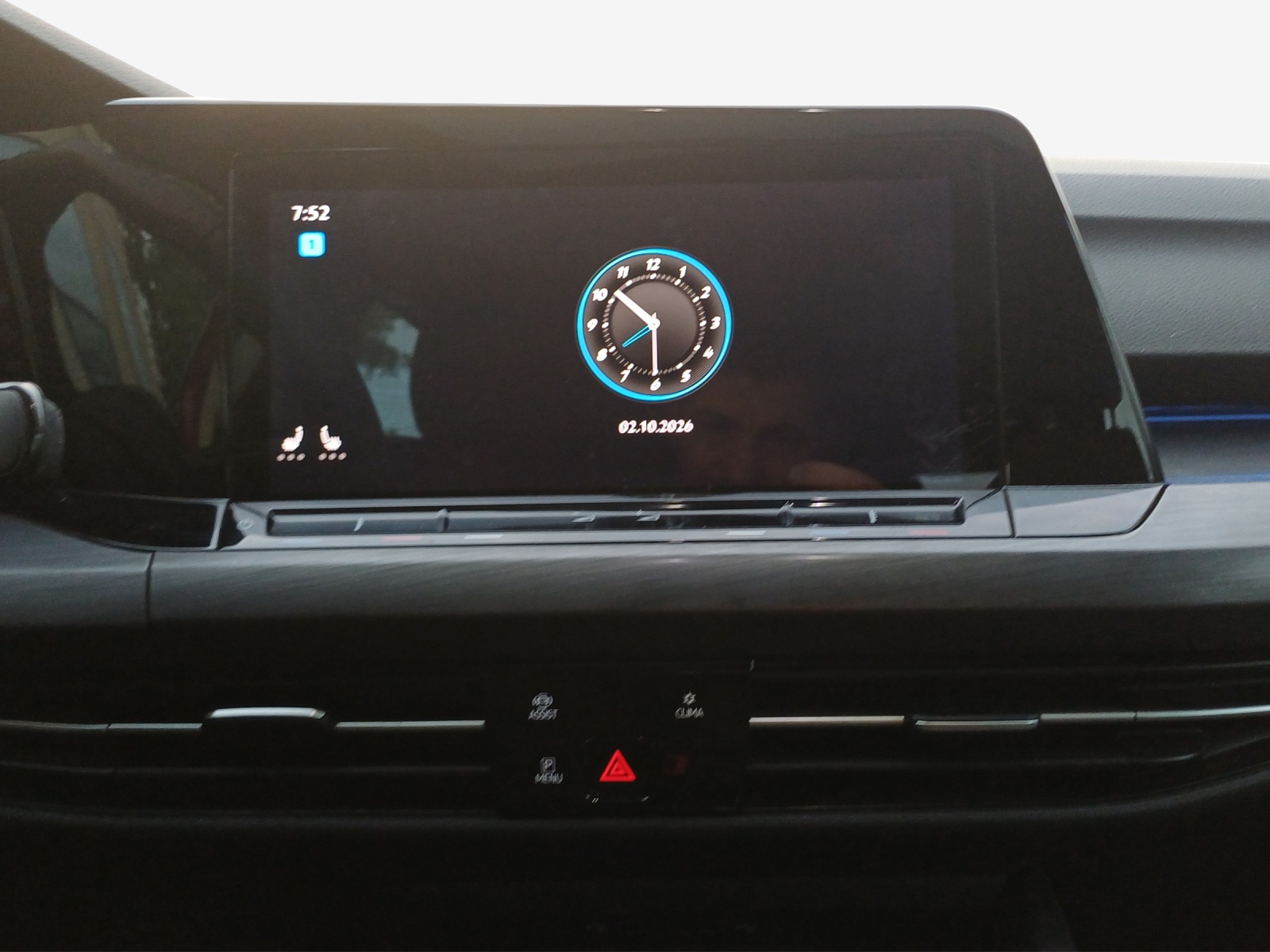 VW Golf 1.5 eTSI mHEV ACT Style DSG-image-10