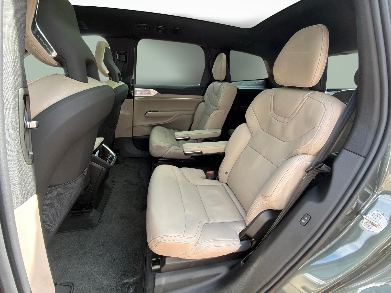 VOLVO EX90 Twin Ultra 6P. AWD-image-10