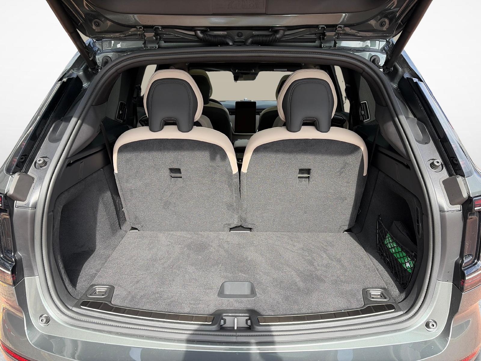 VOLVO EX90 Twin Ultra 6P. AWD-image-11