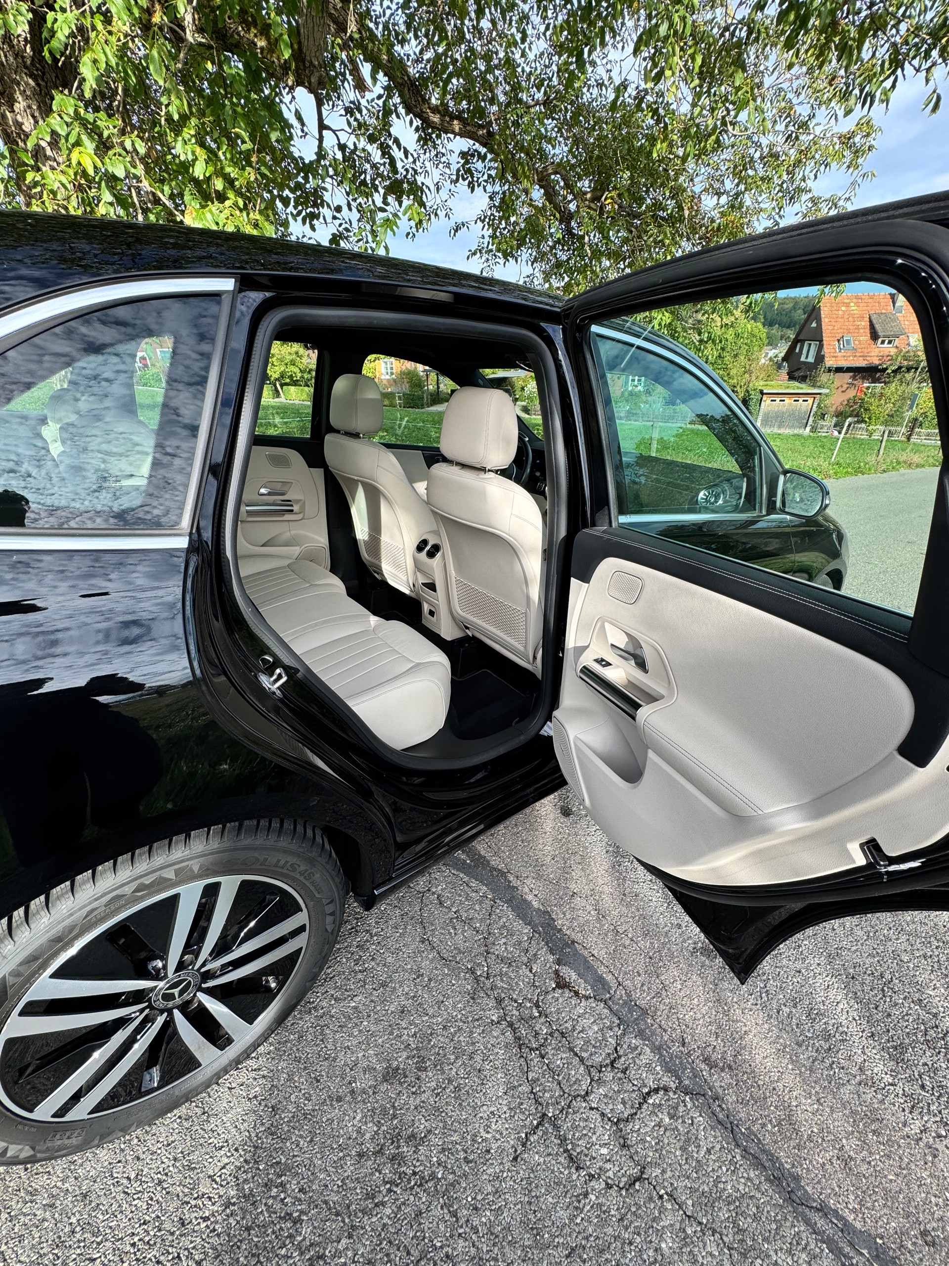 MERCEDES-BENZ B 220 d AMG Line 4matic-image-14
