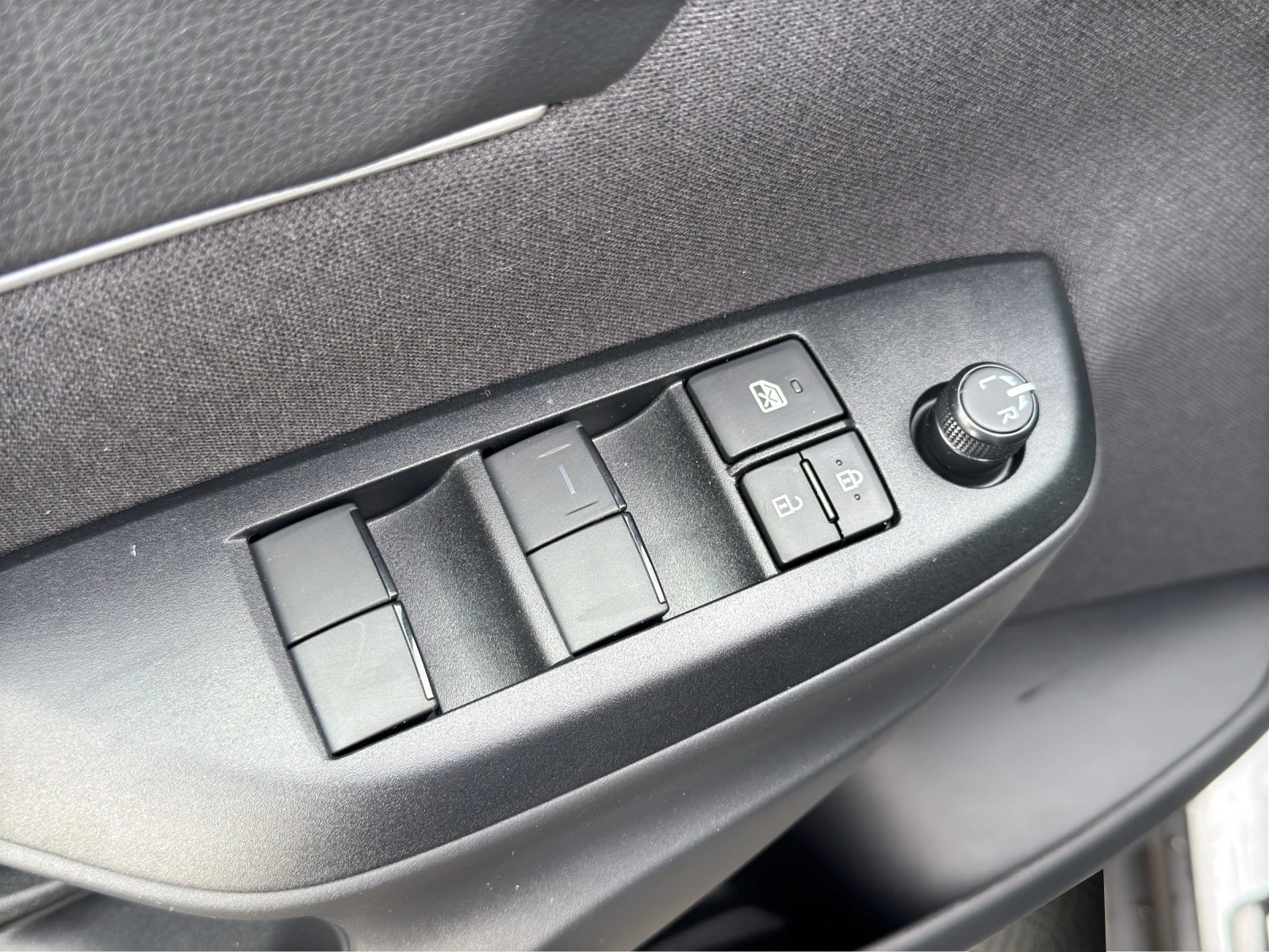 TOYOTA Yaris Cross 1.5 Hybrid Active-image-18