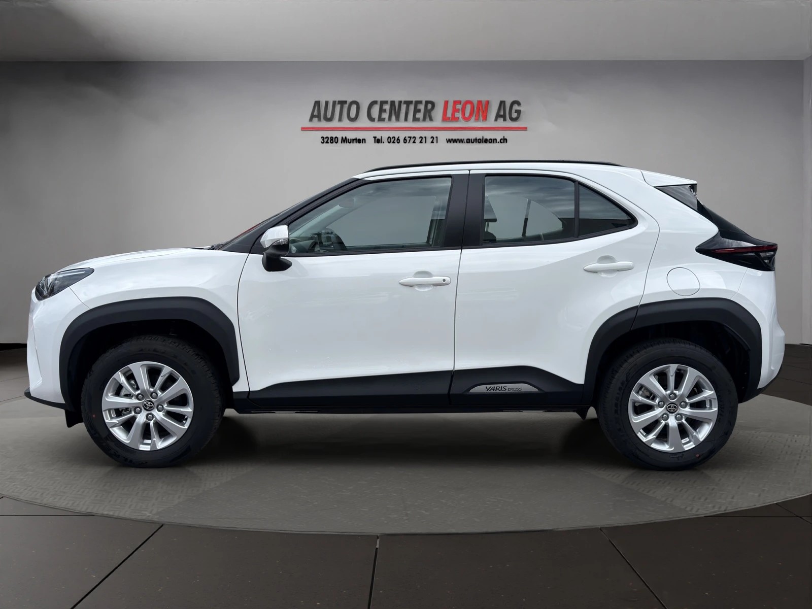 TOYOTA Yaris Cross 1.5 Hybrid Active-image-2