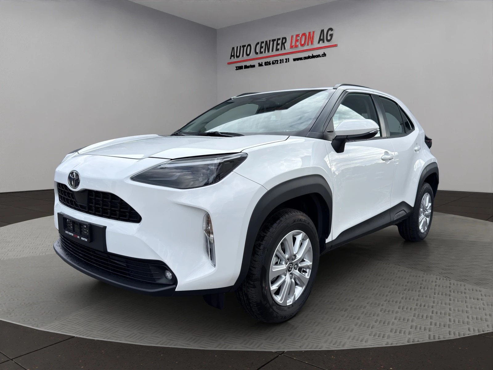 TOYOTA Yaris Cross 1.5 Hybrid Active-image-1