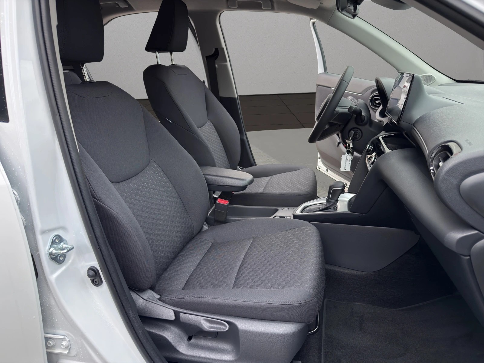 TOYOTA Yaris Cross 1.5 Hybrid Active-image-15