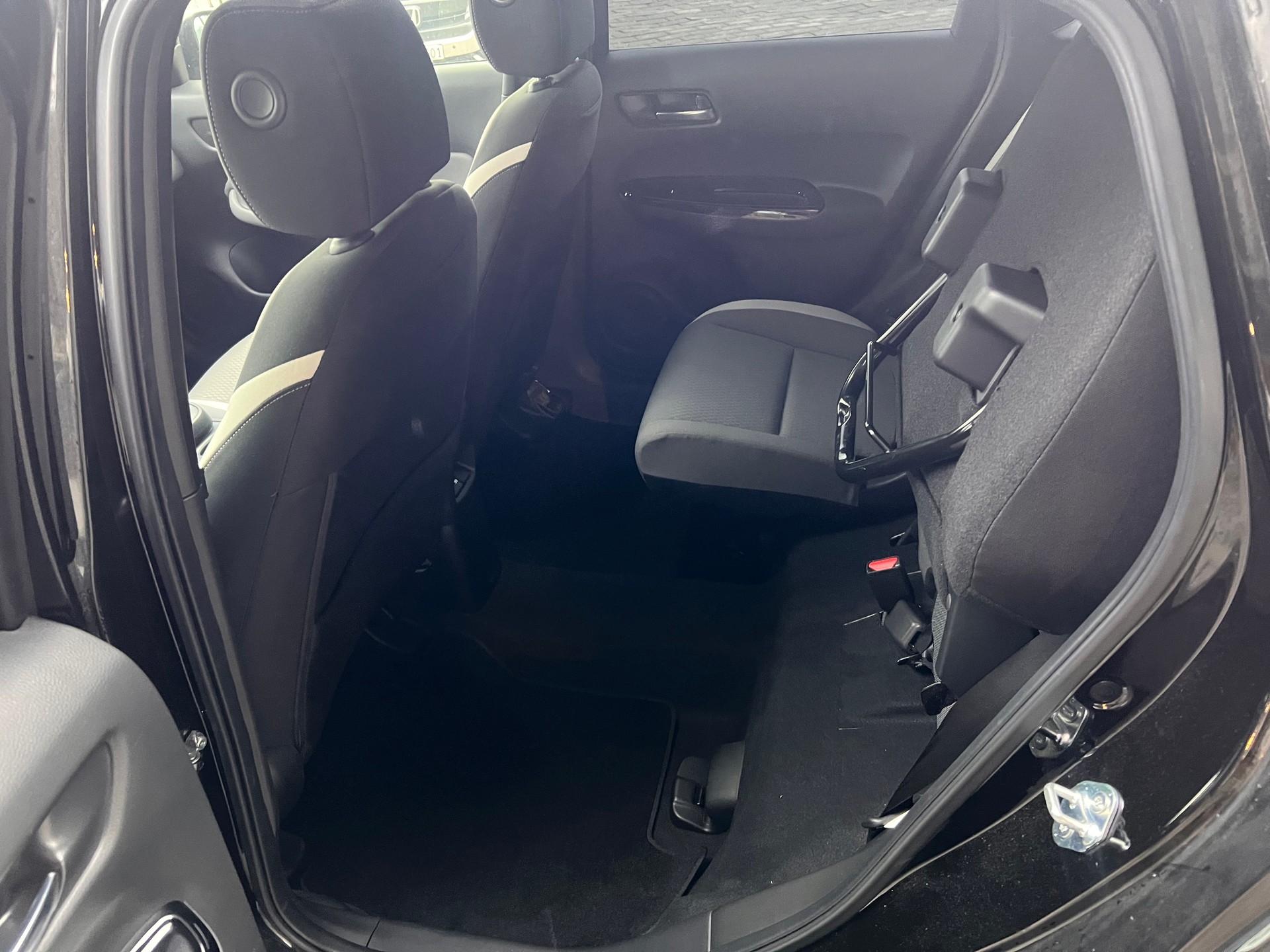 HONDA Jazz 1.5i-MMD Crosstar Executive-image-7