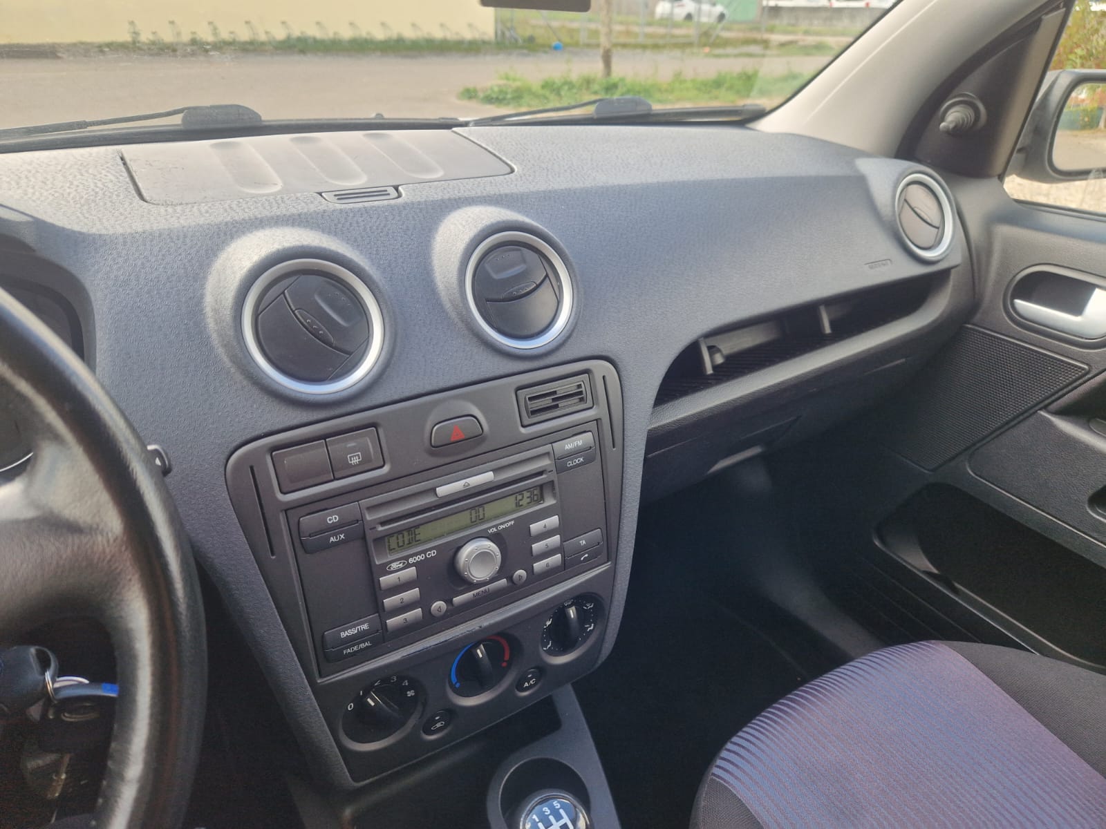 FORD Fusion 1.6 16V Trend-image-7