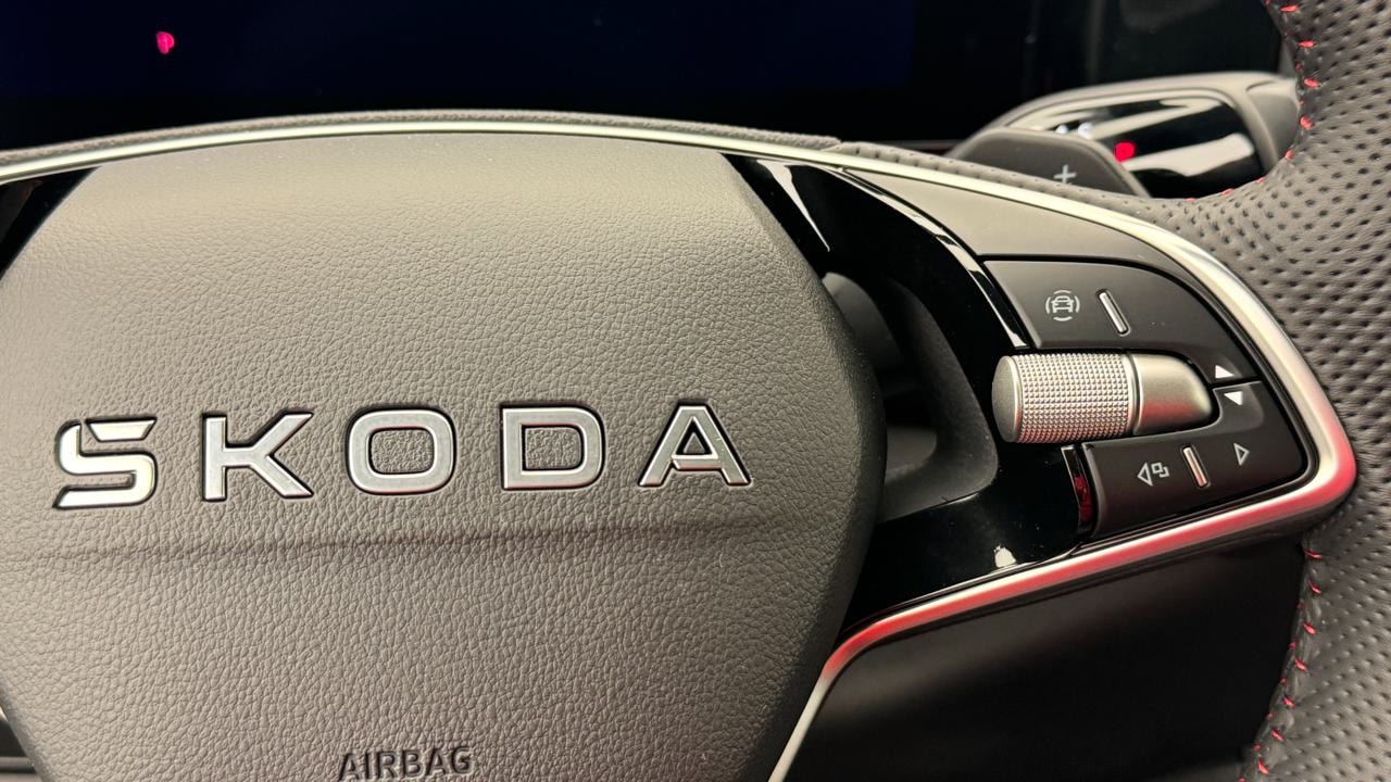 SKODA Kodiaq 2.0 TSI RS 4x4-image-9
