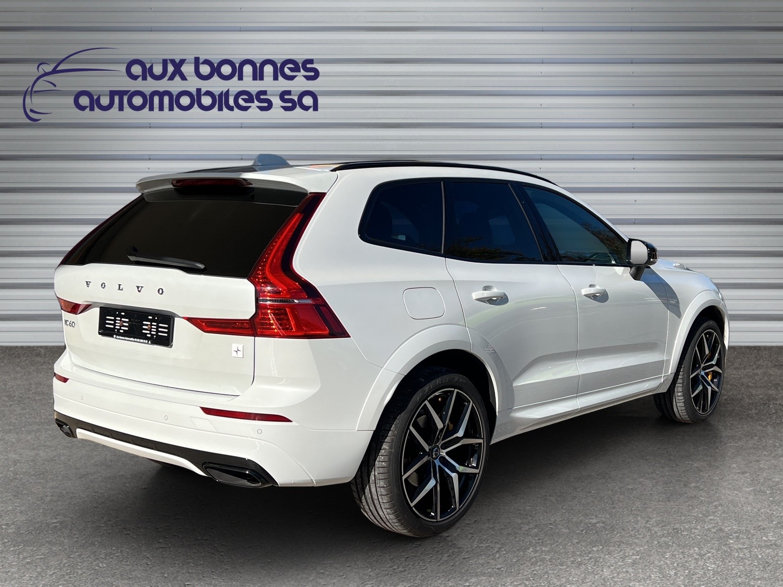 VOLVO XC60 T8 eAWD Polestar Geartronic-image-3